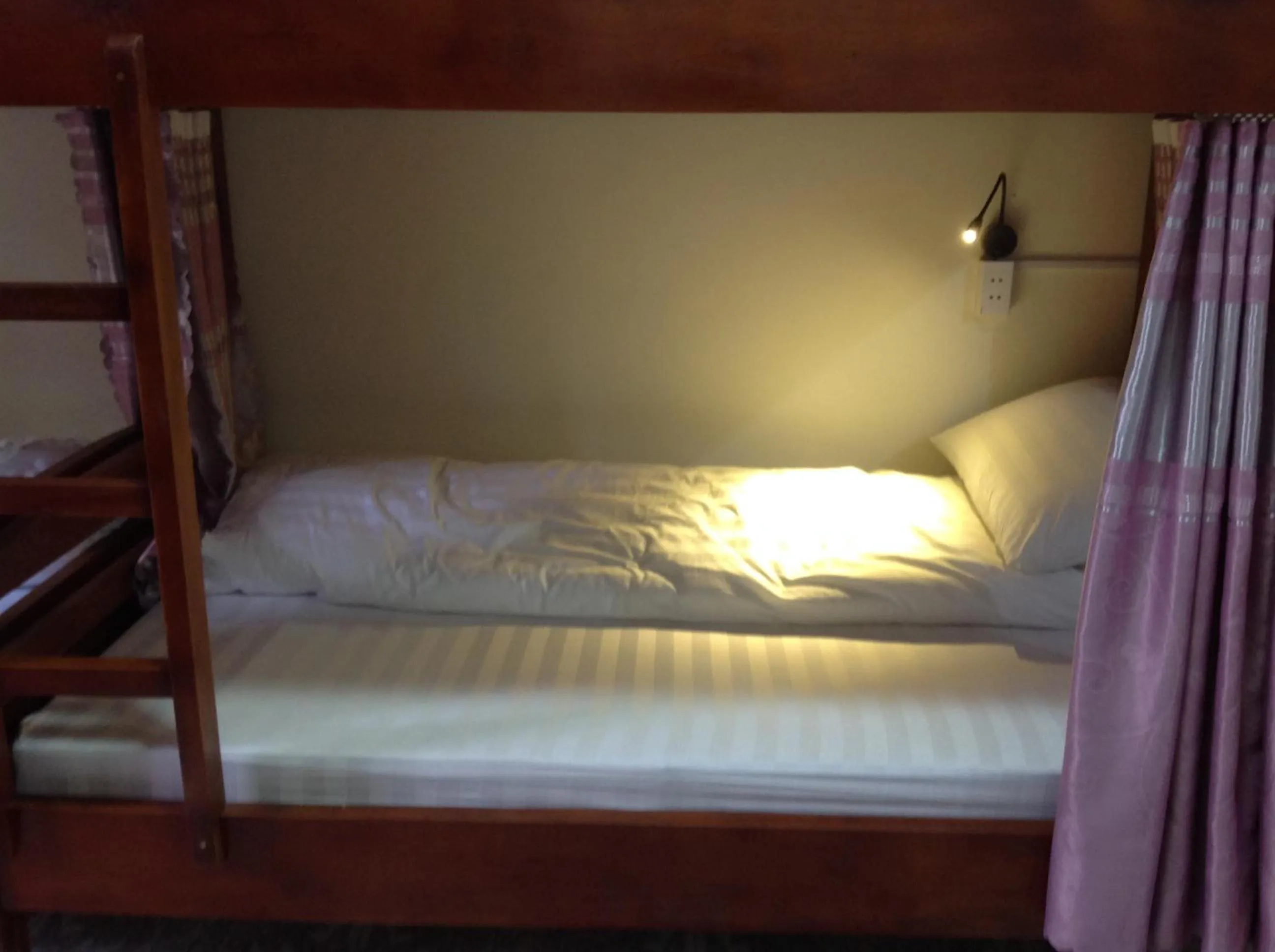 Bed in Ha Giang 1 Hostel and Loop Tour