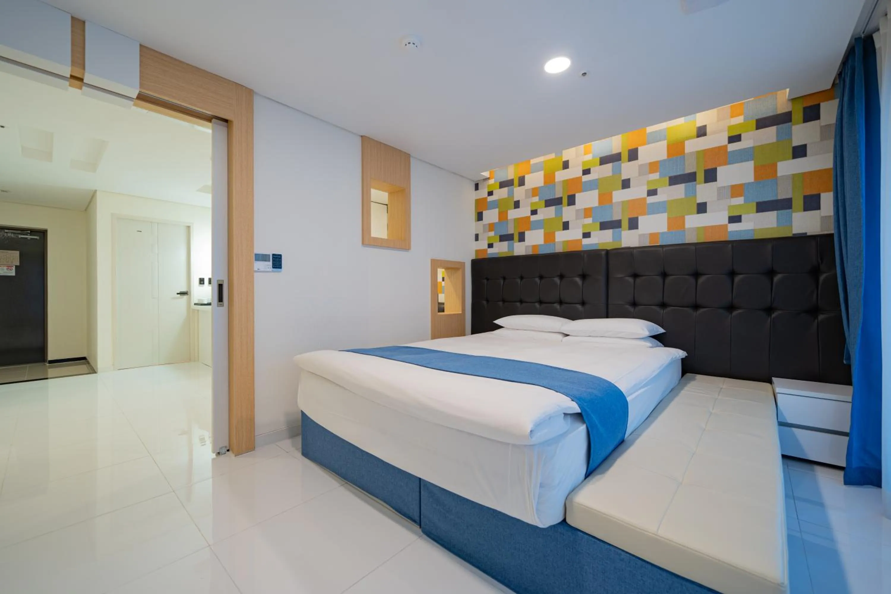 Bedroom, Bed in Hotel Stayon