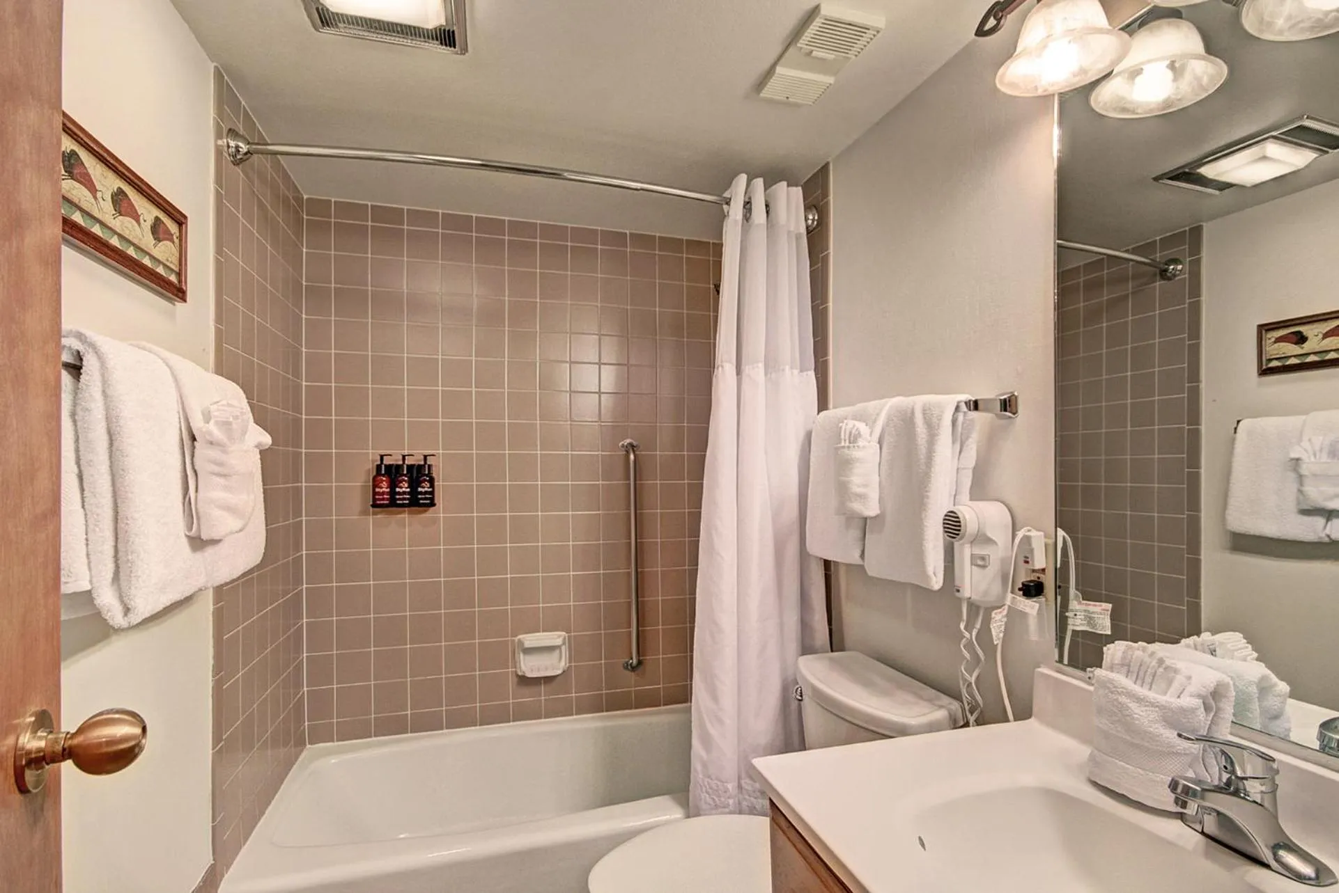 Bathroom in VS643 Square Condo
