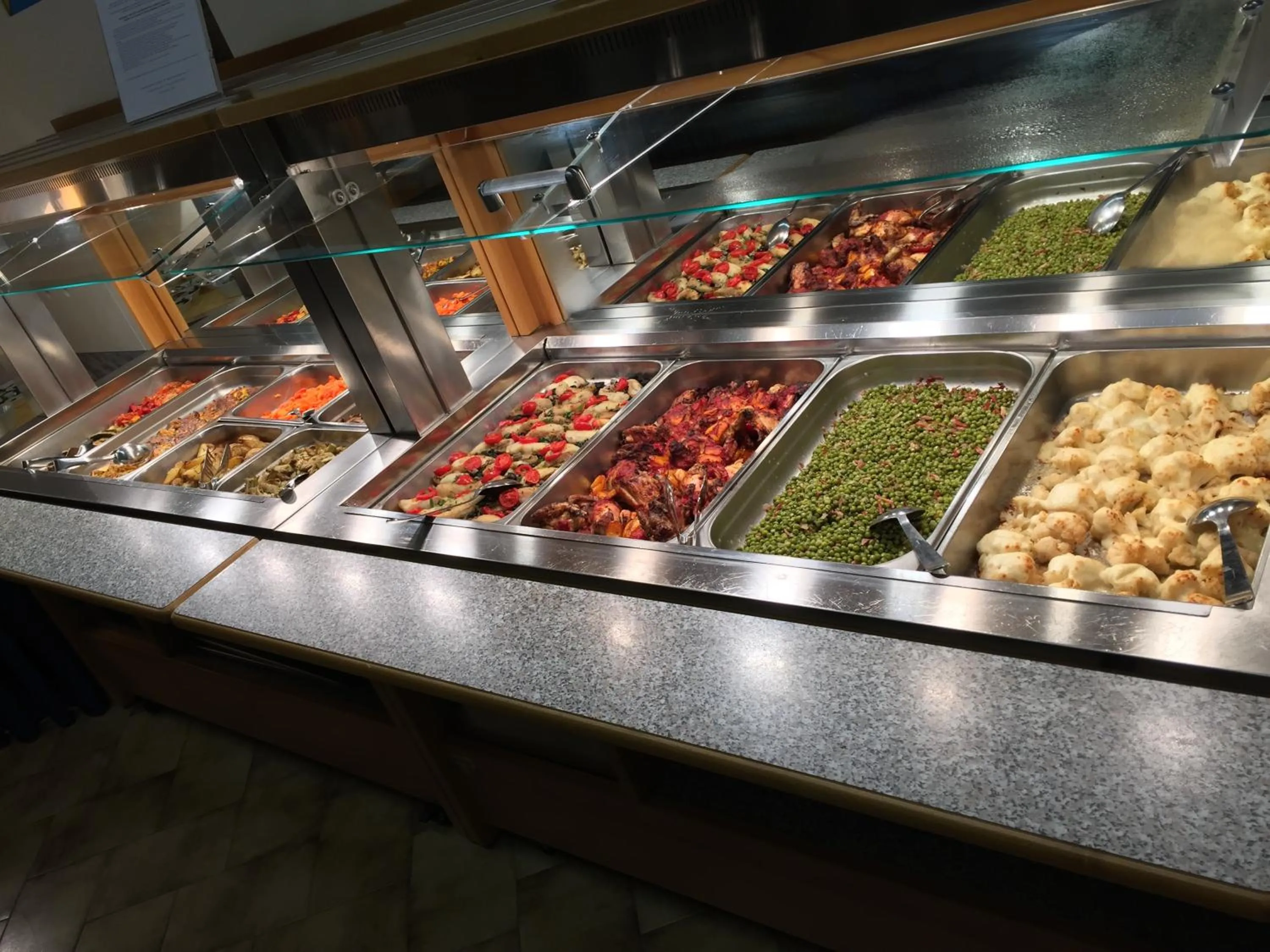 Restaurant/places to eat in Hotel Beau Soleil