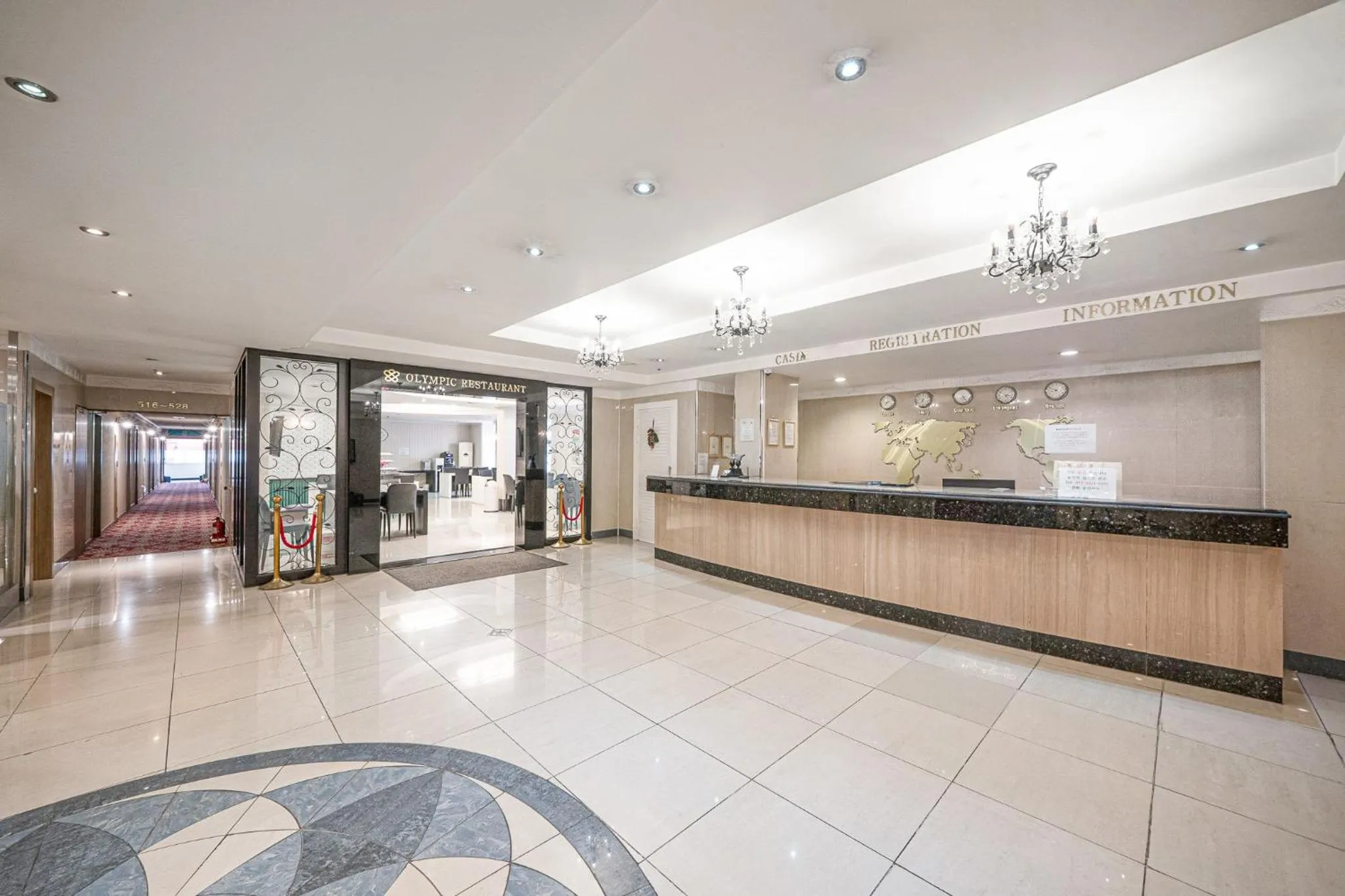Lobby or reception in Changwon Olympic Hotel