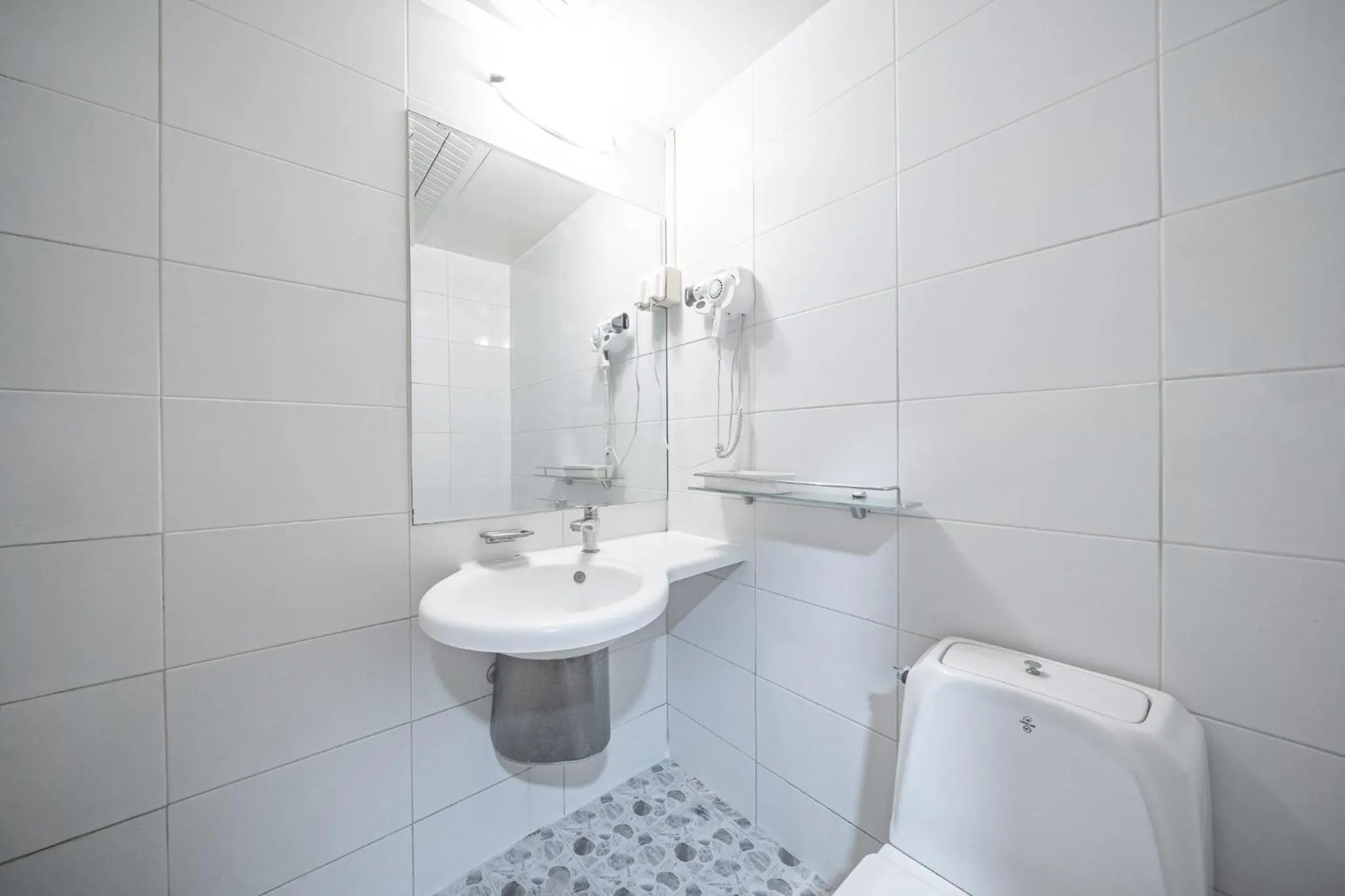 Bathroom in Changwon Olympic Hotel