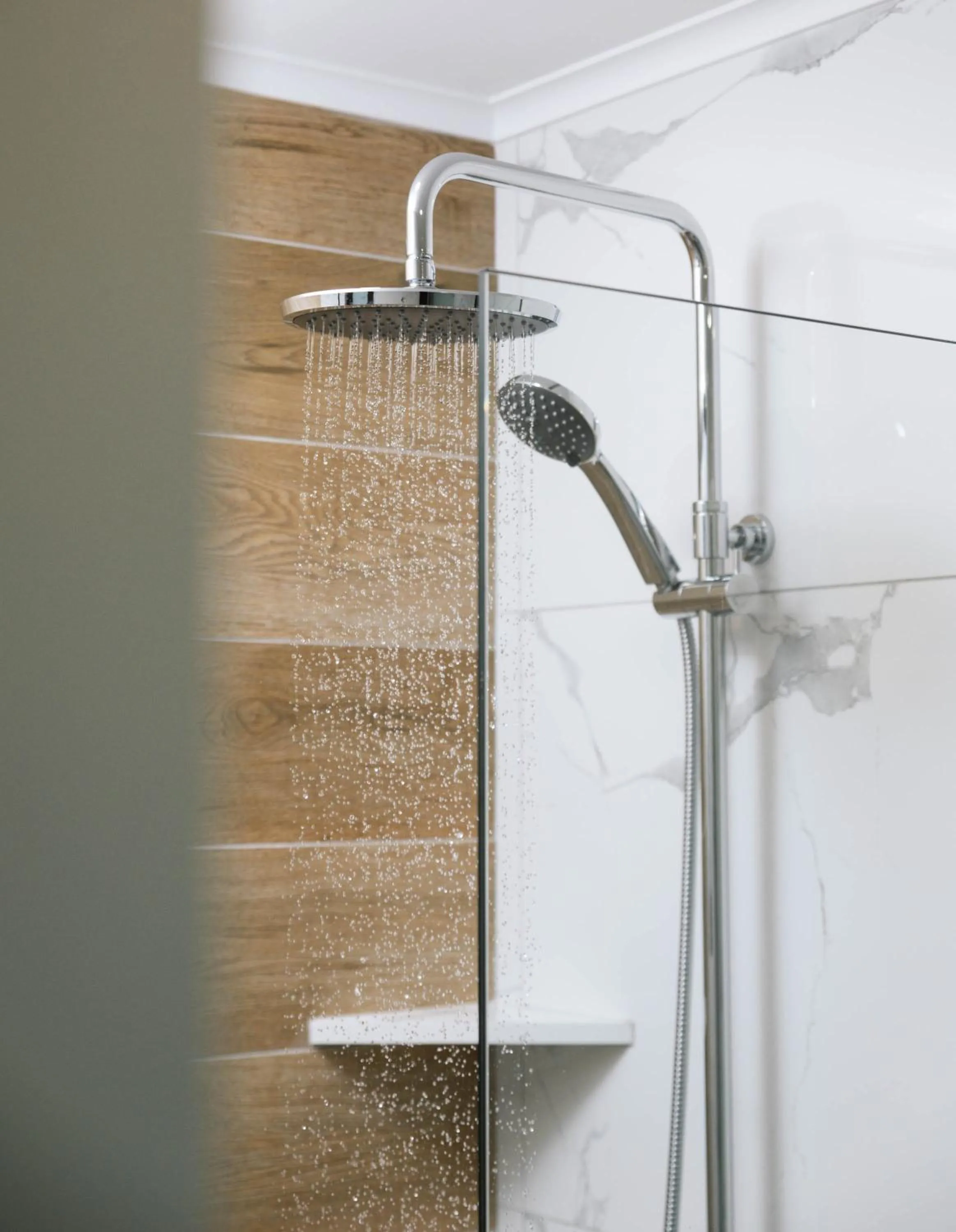 Bathroom in Idi Hotel