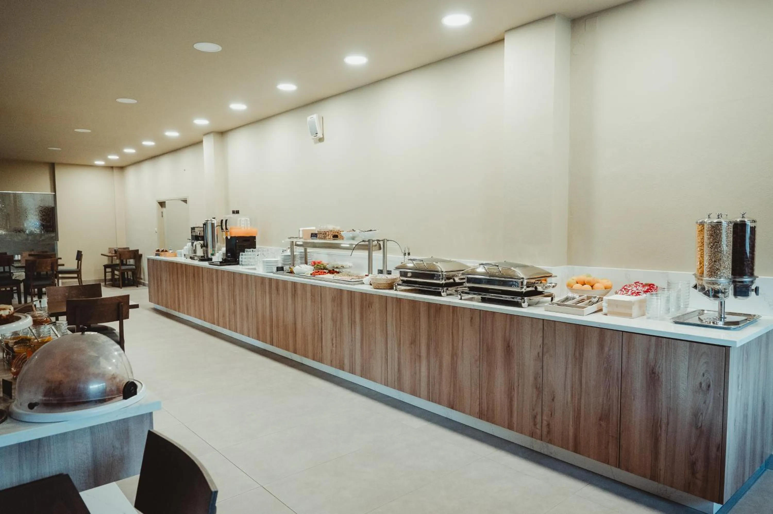 Buffet breakfast in Idi Hotel