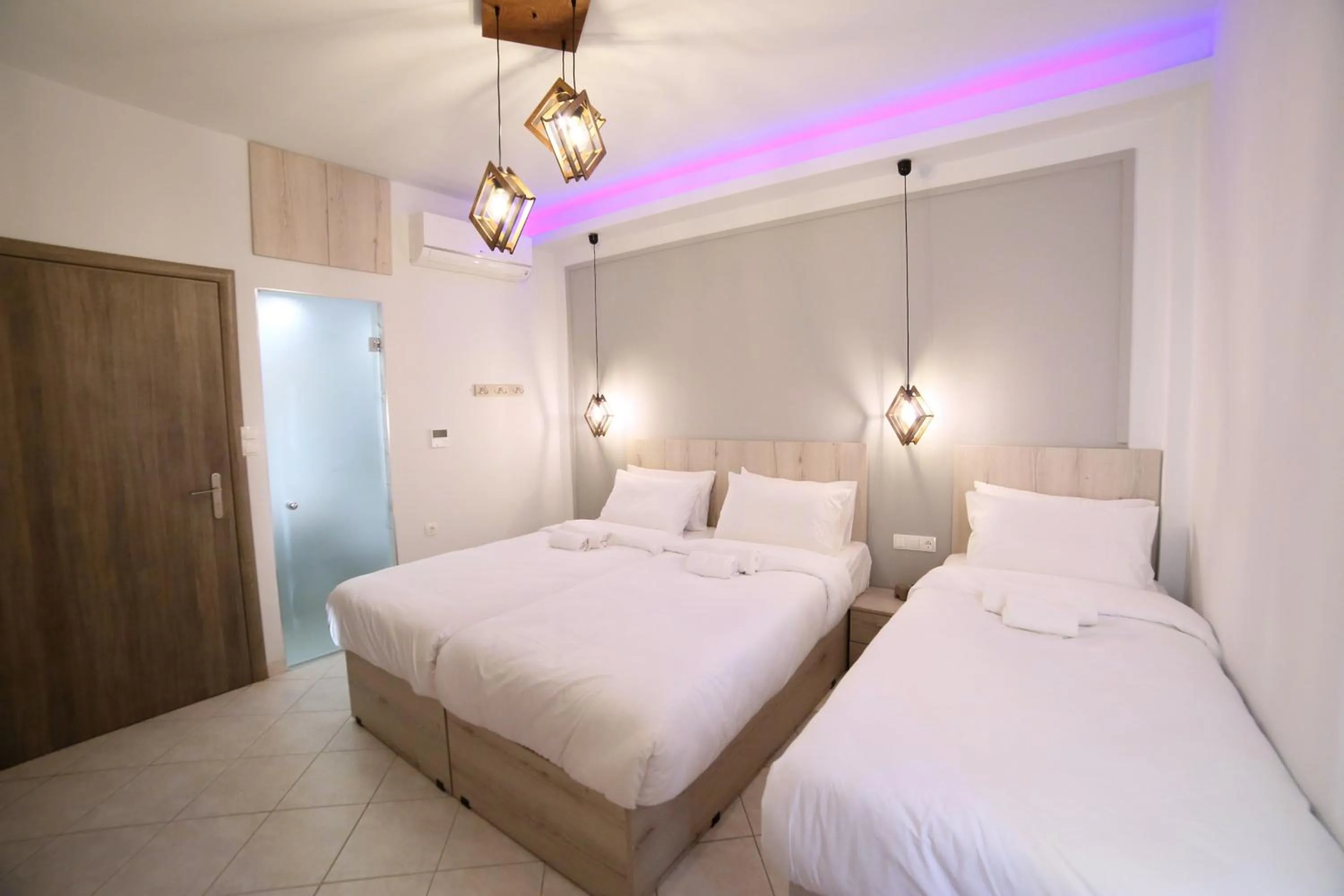 Bedroom, Bed in Idi Hotel