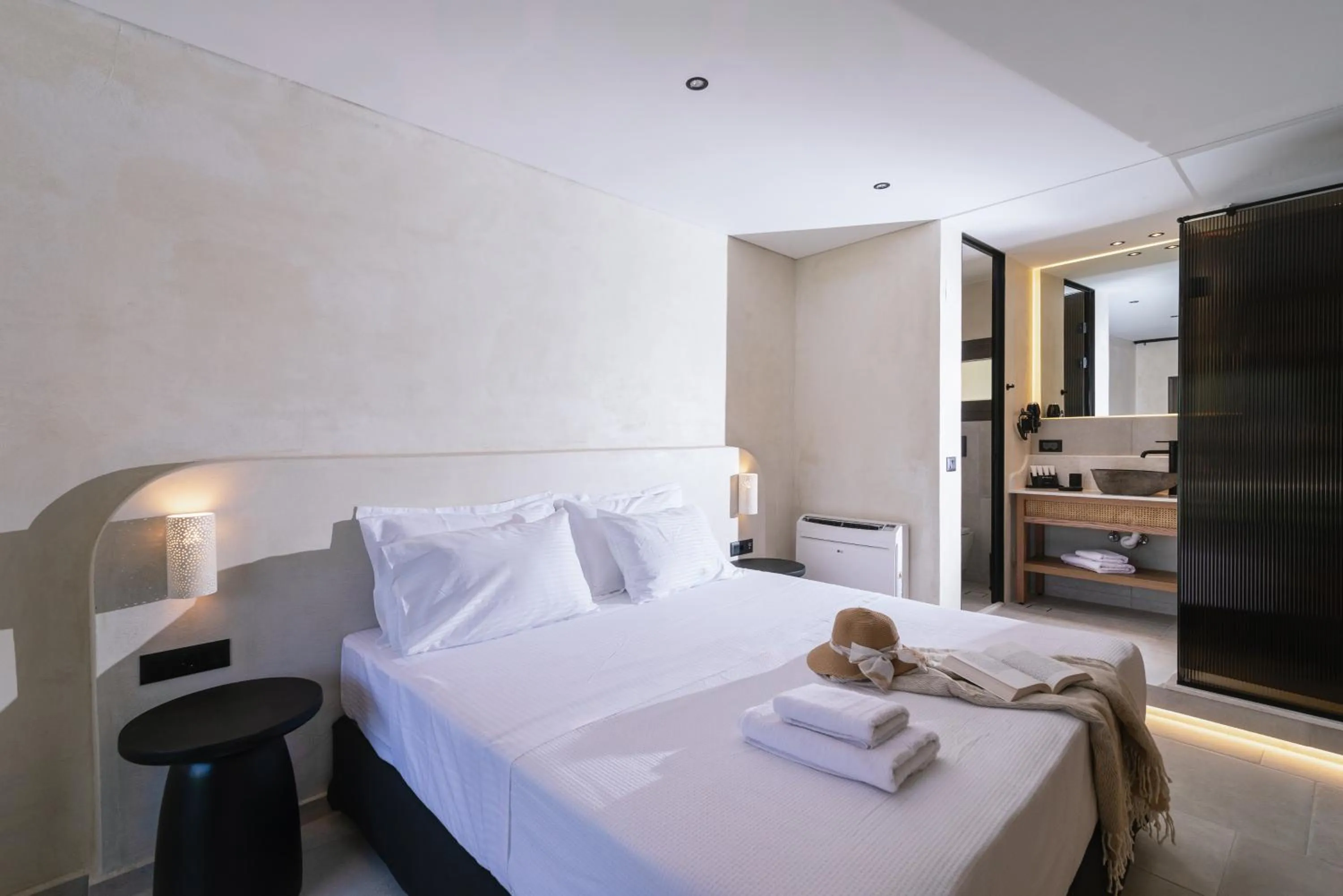 Bedroom, Bed in Idi Hotel