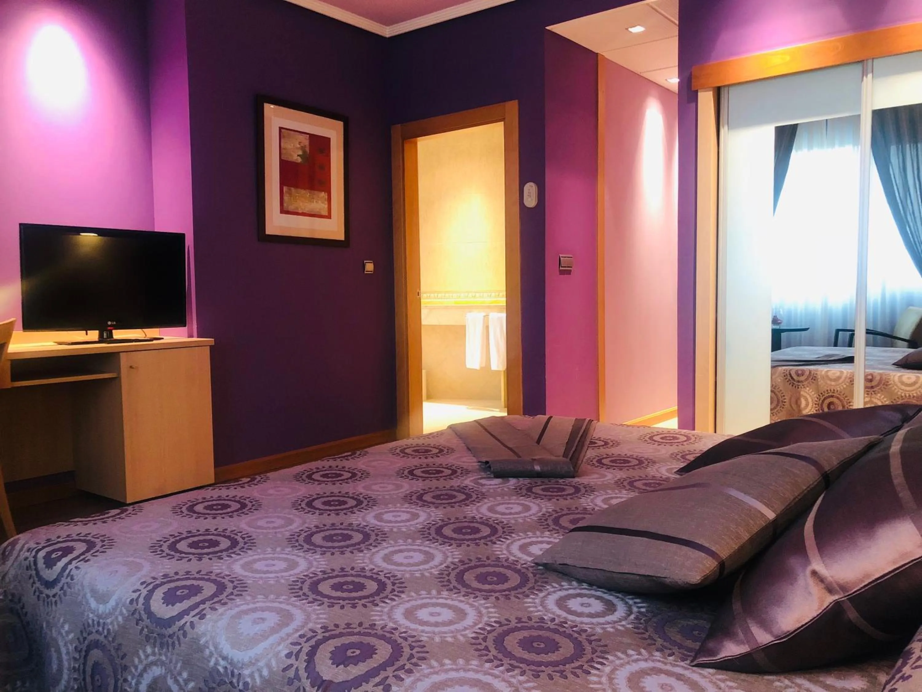 Photo of the whole room in Hotel Villa de Benavente