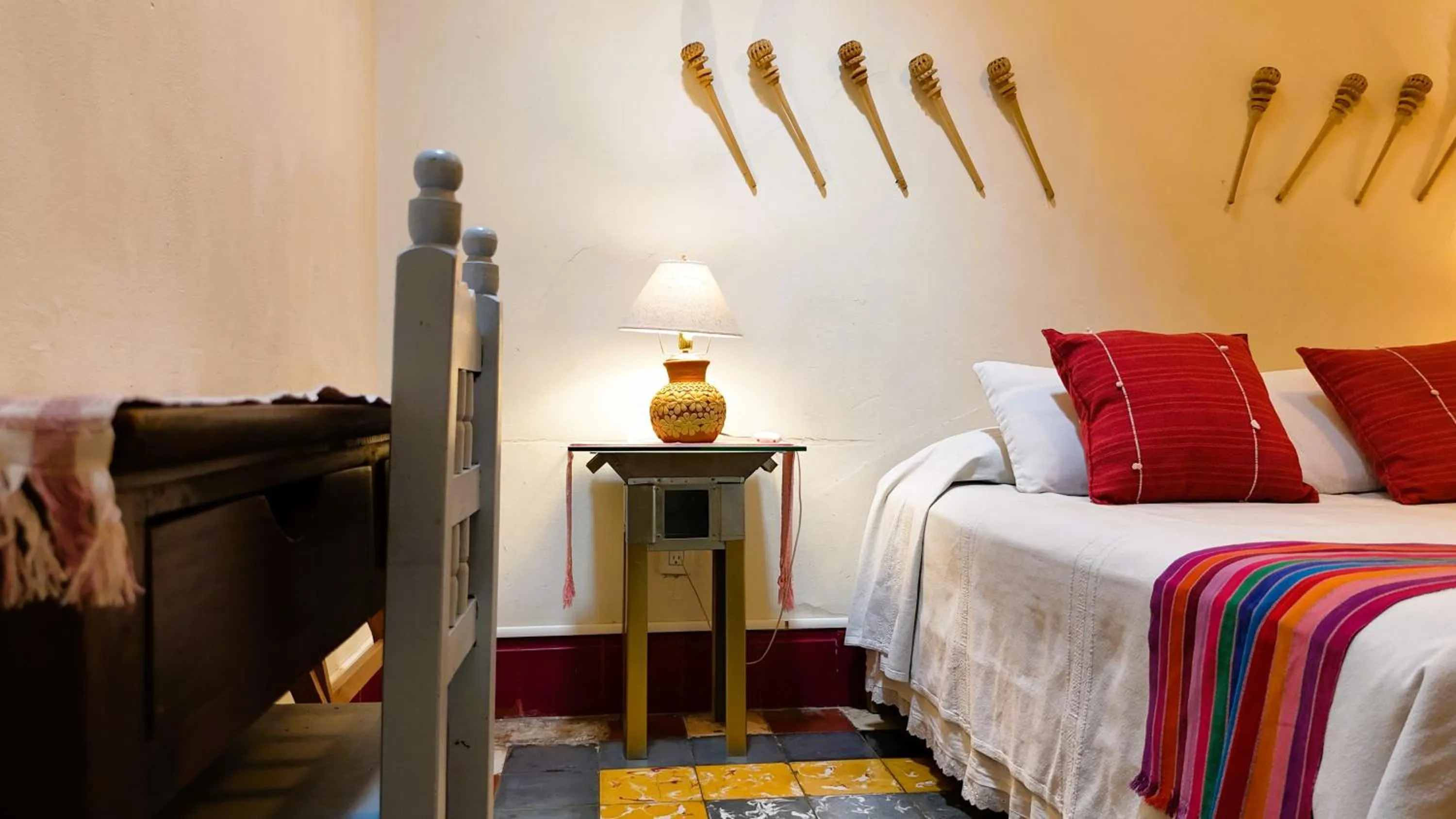 Bed in El Diablo y la Sandia B&B