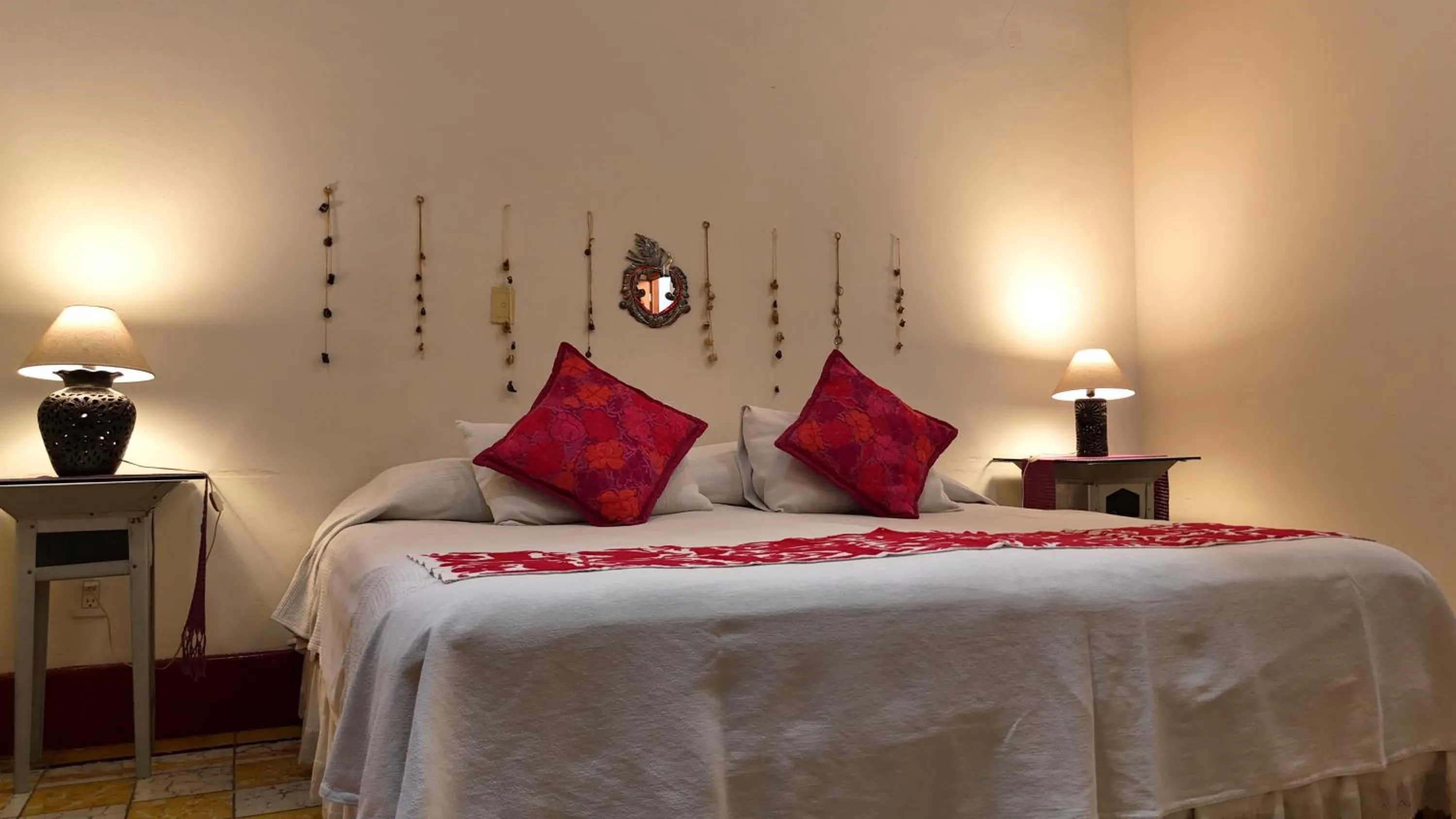 Bed in El Diablo y la Sandia B&B