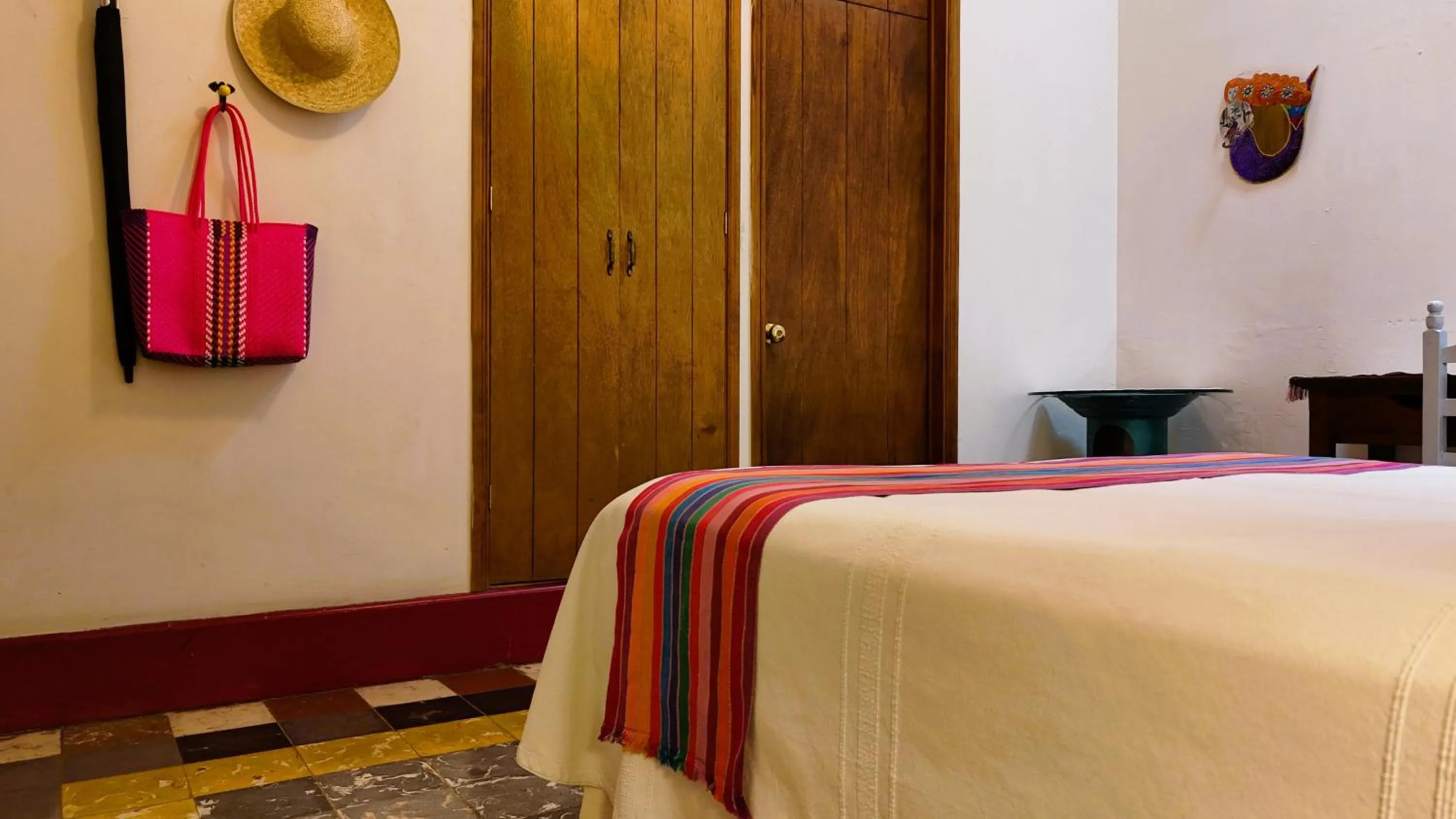 Bed in El Diablo y la Sandia B&B