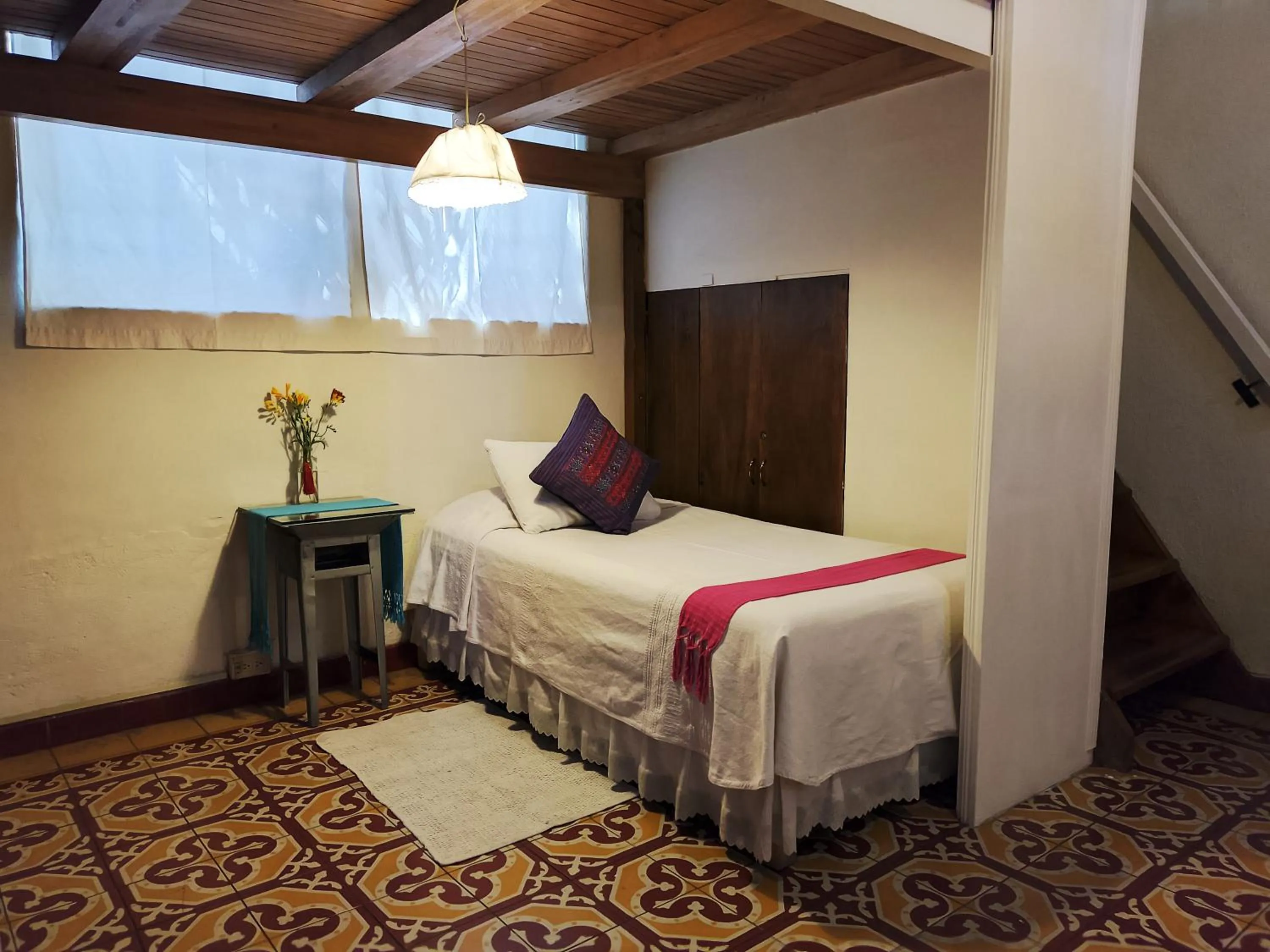 Twin Room - single occupancy in El Diablo y la Sandia B&B