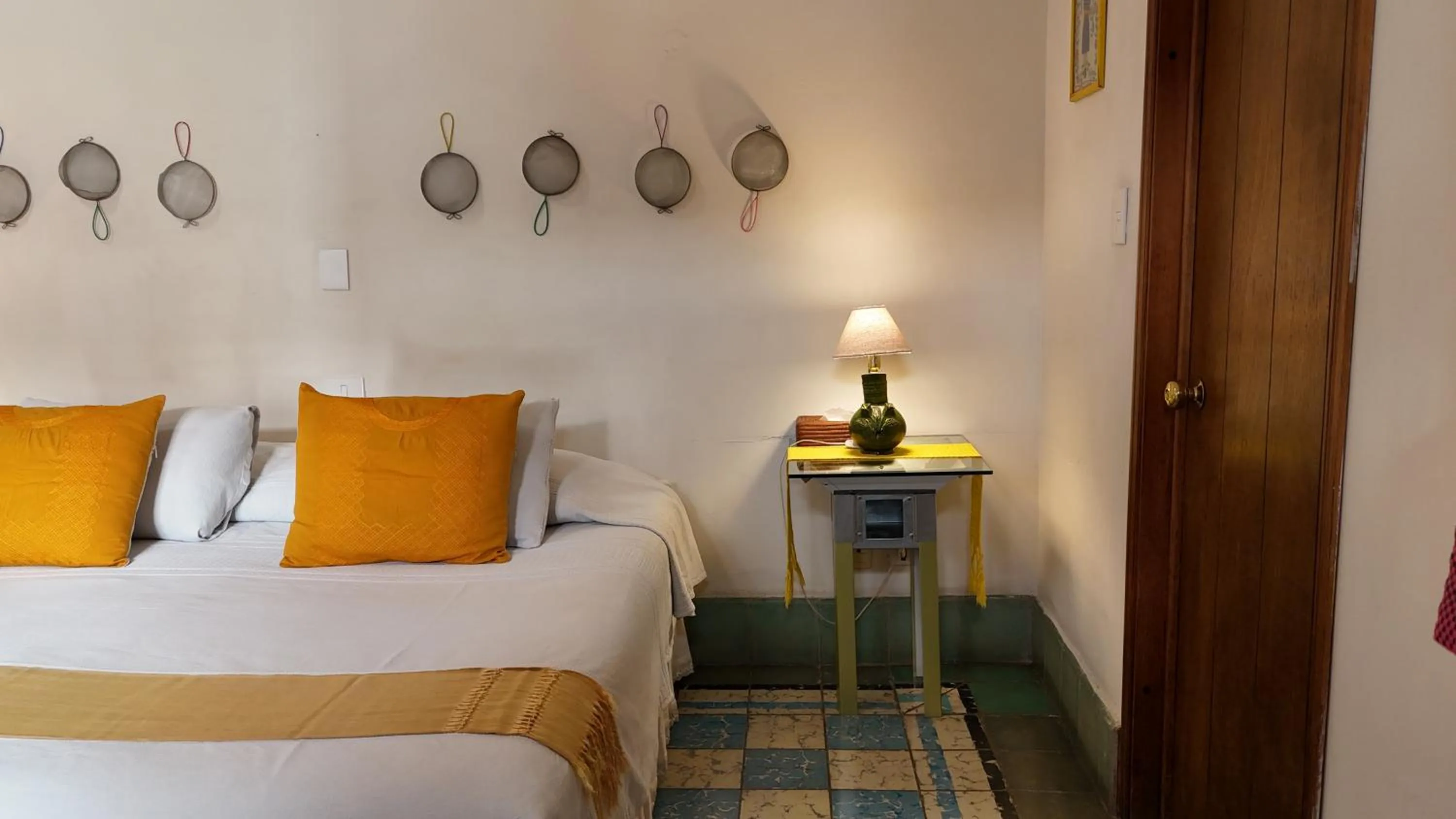 Bed in El Diablo y la Sandia B&B