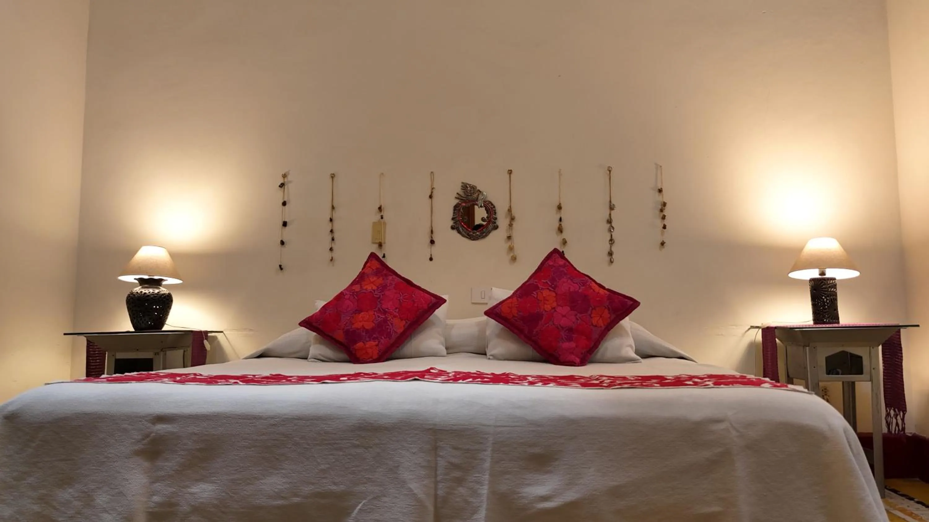 Bed in El Diablo y la Sandia B&B