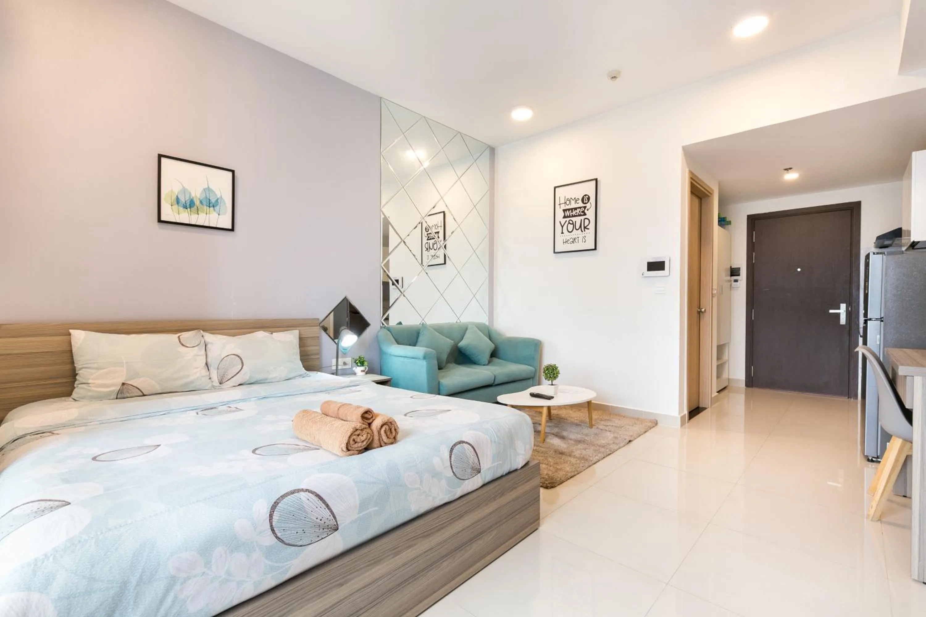 Bed in TeeUp Home - Infinity Pool Signature