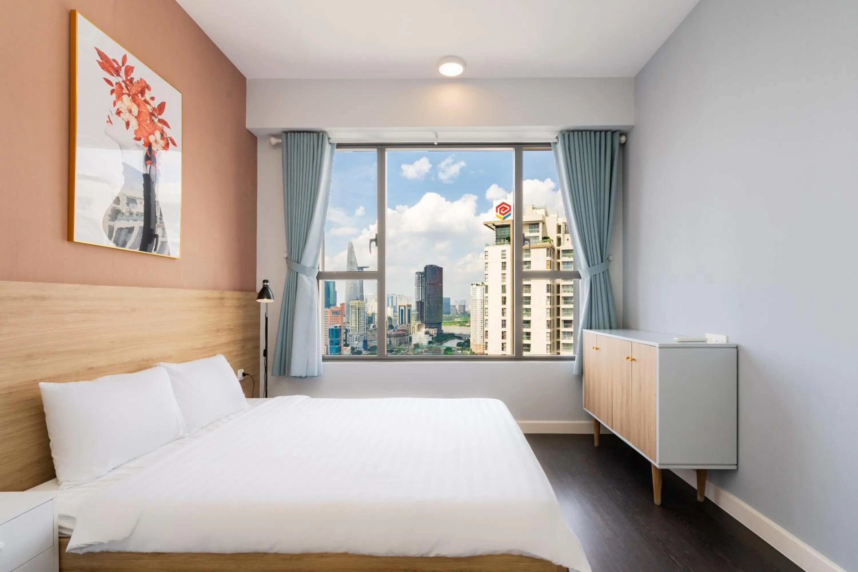 Bed in TeeUp Home - Infinity Pool Signature