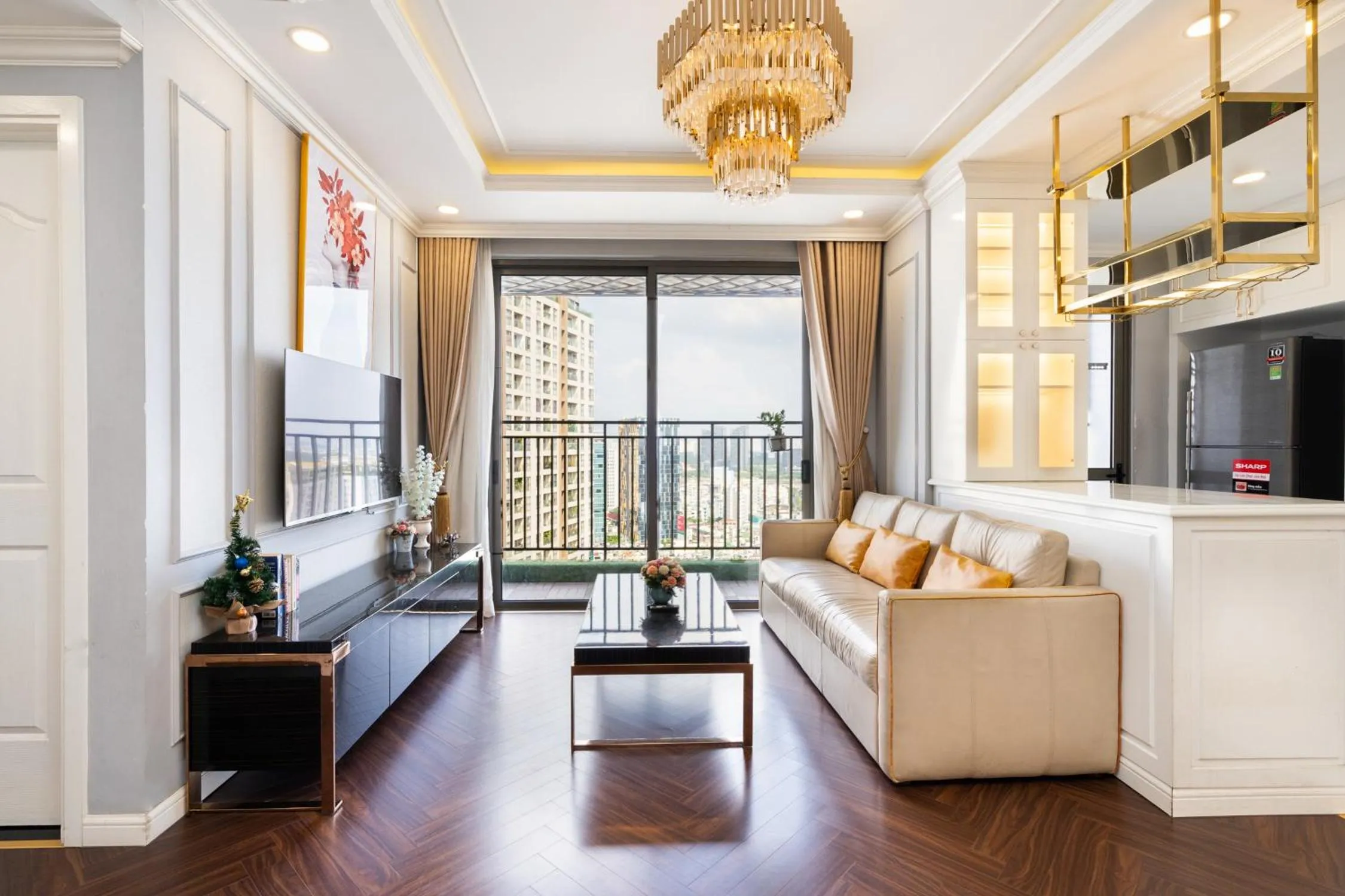 TeeUp Home - Infinity Pool Signature