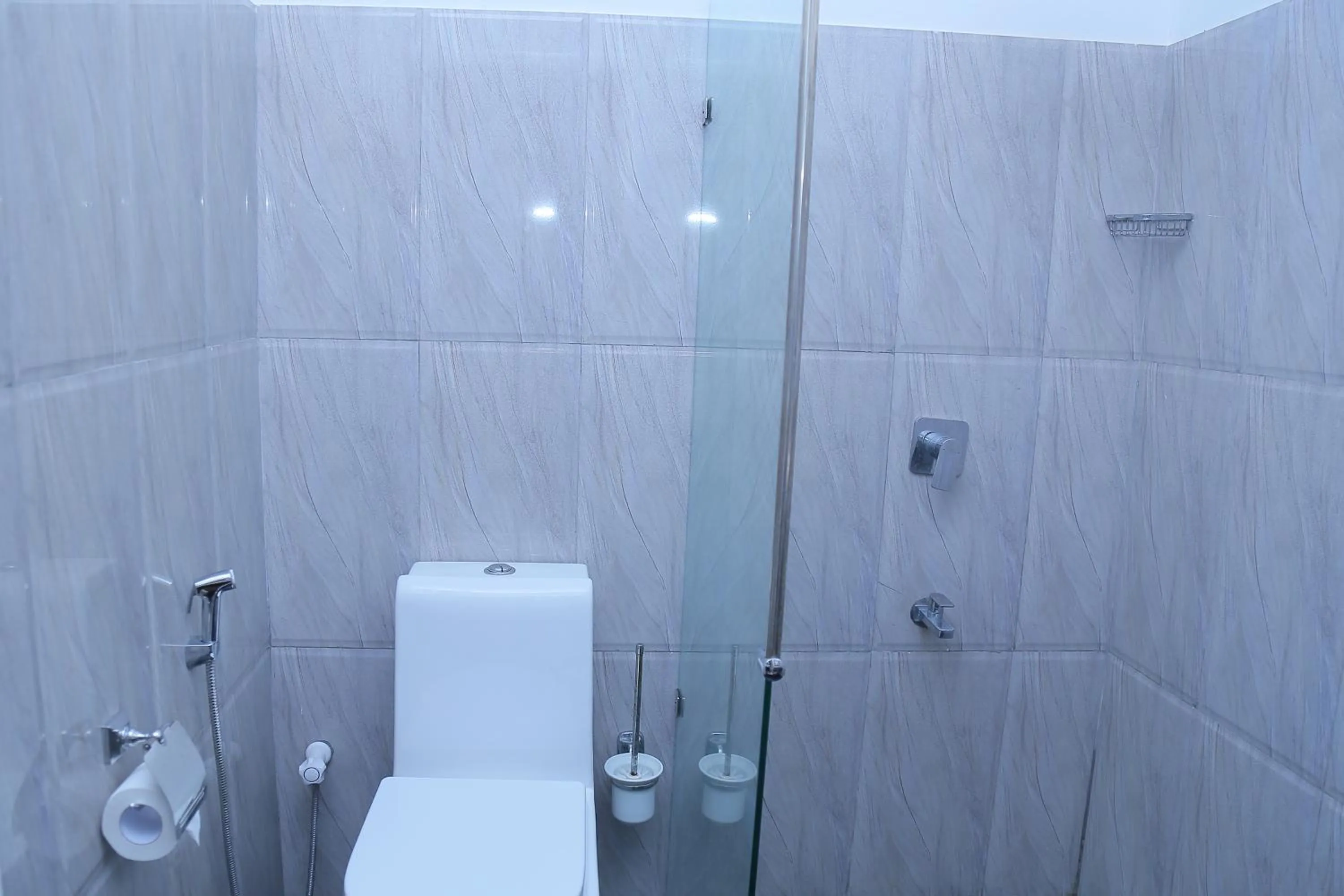 Bathroom in Sigiriya Rock Hide