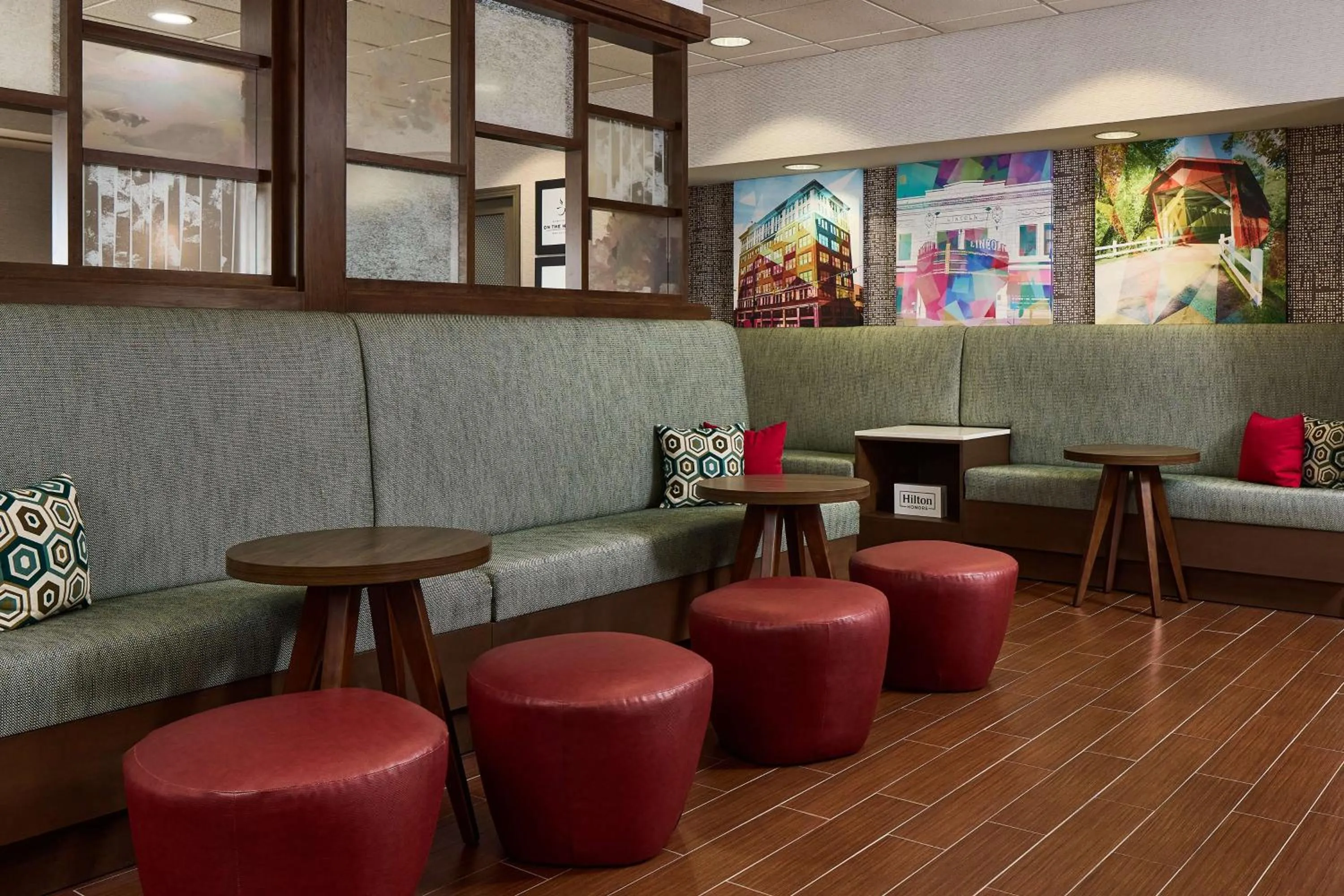 Lobby or reception in Hampton Inn Massillon