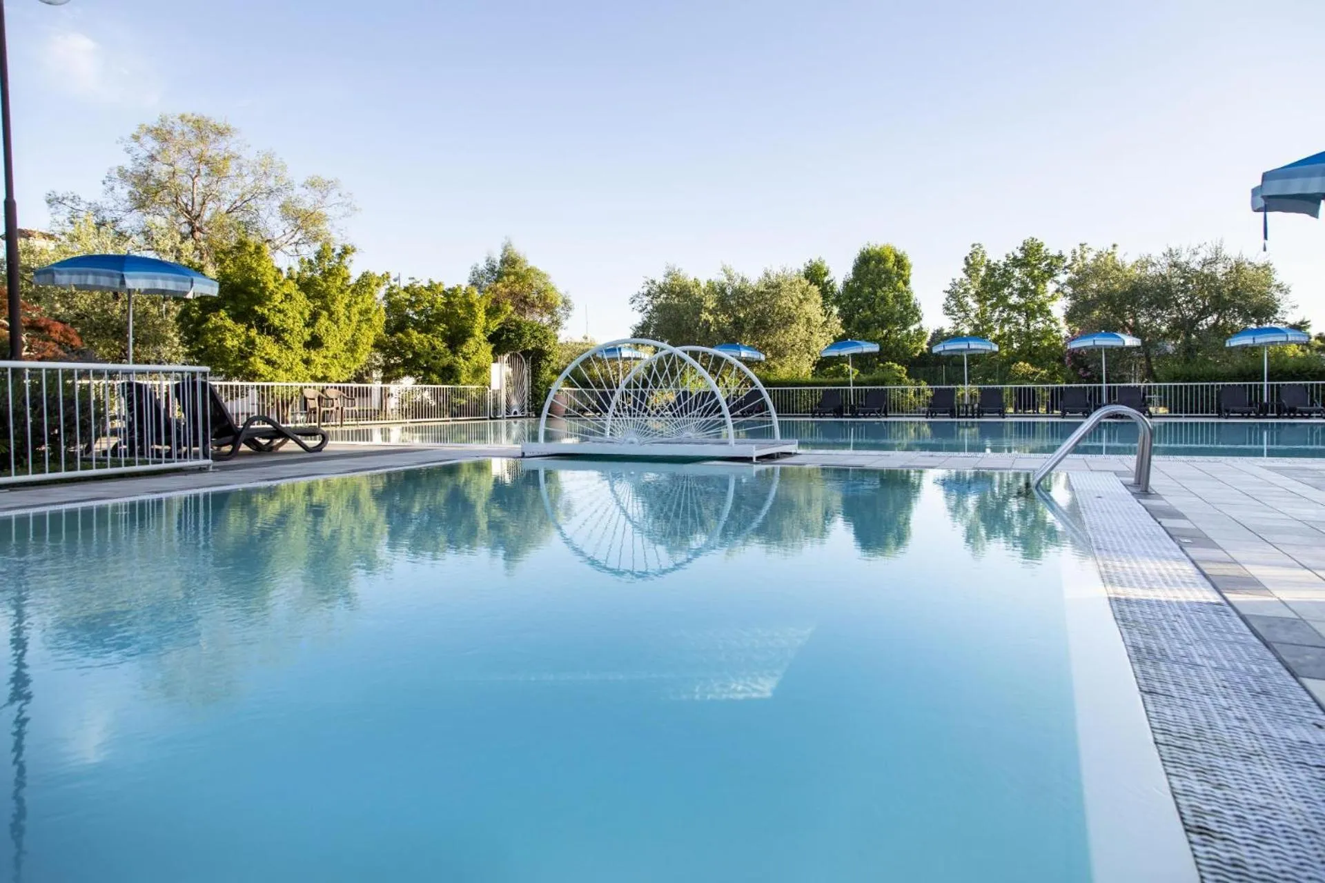 Swimming pool in Hotel Villa Maria