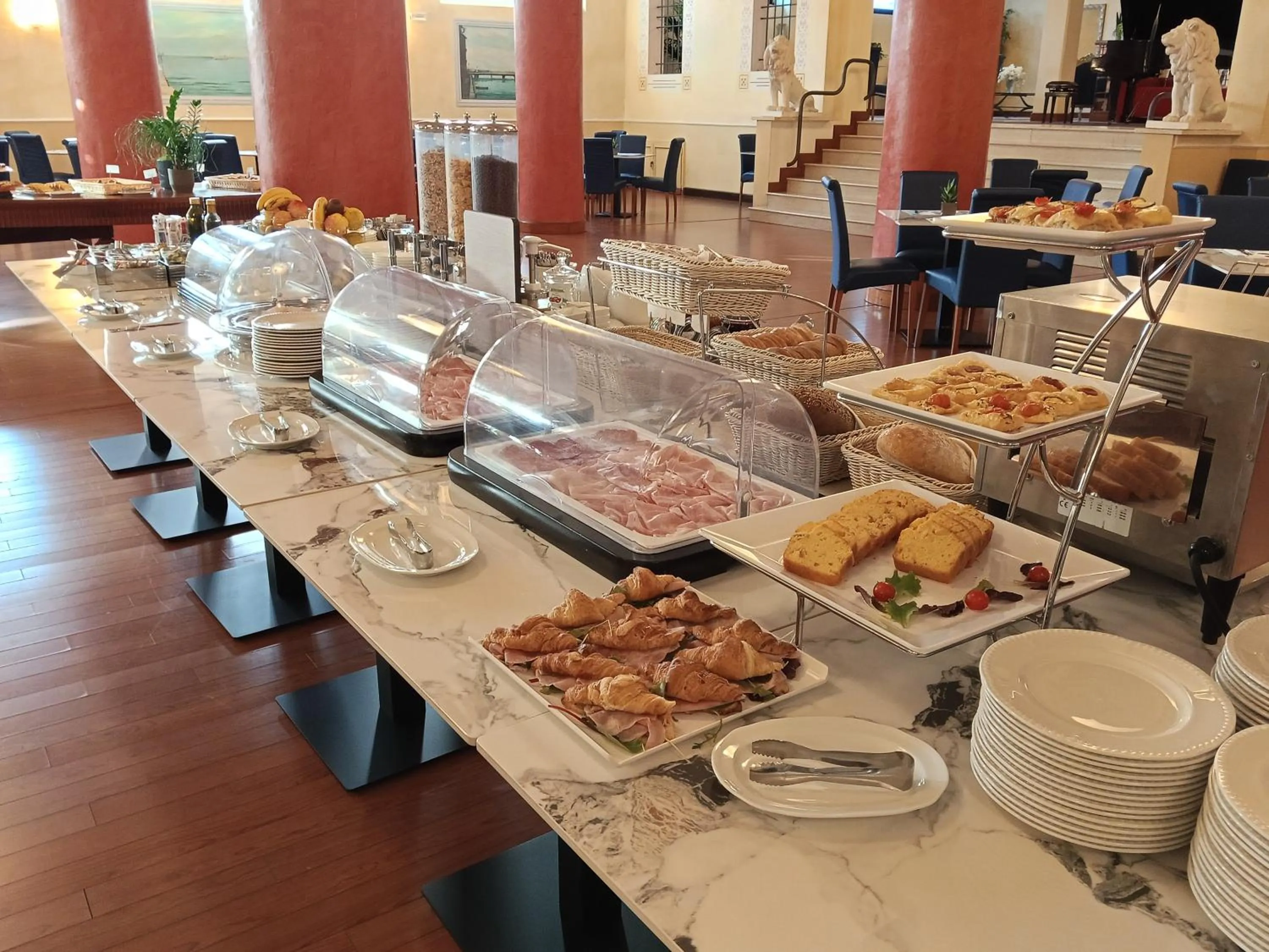 Breakfast in Hotel Villa Maria