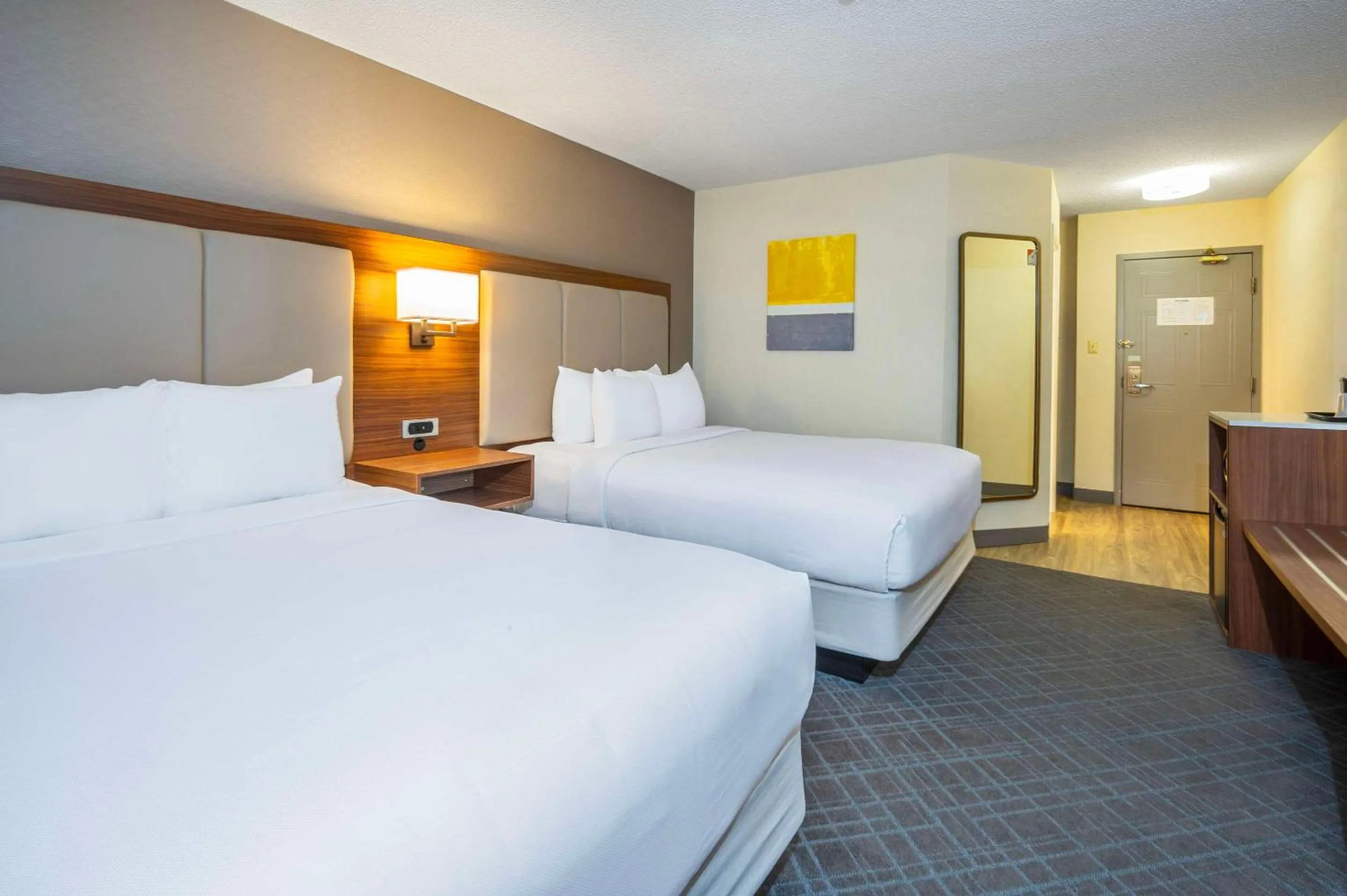 Bedroom, Bed in Comfort Inn & Suites