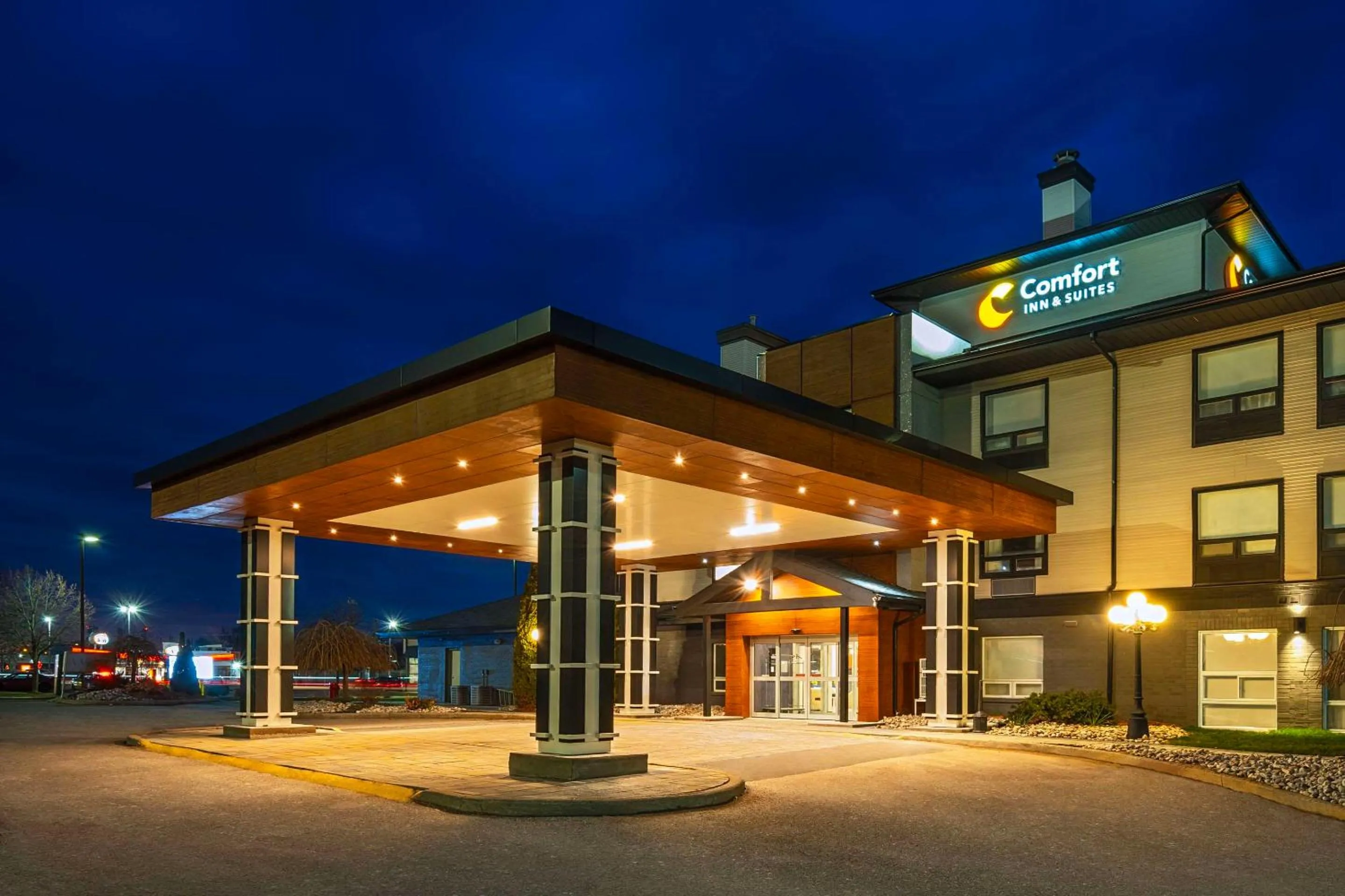 Property building in Comfort Inn & Suites