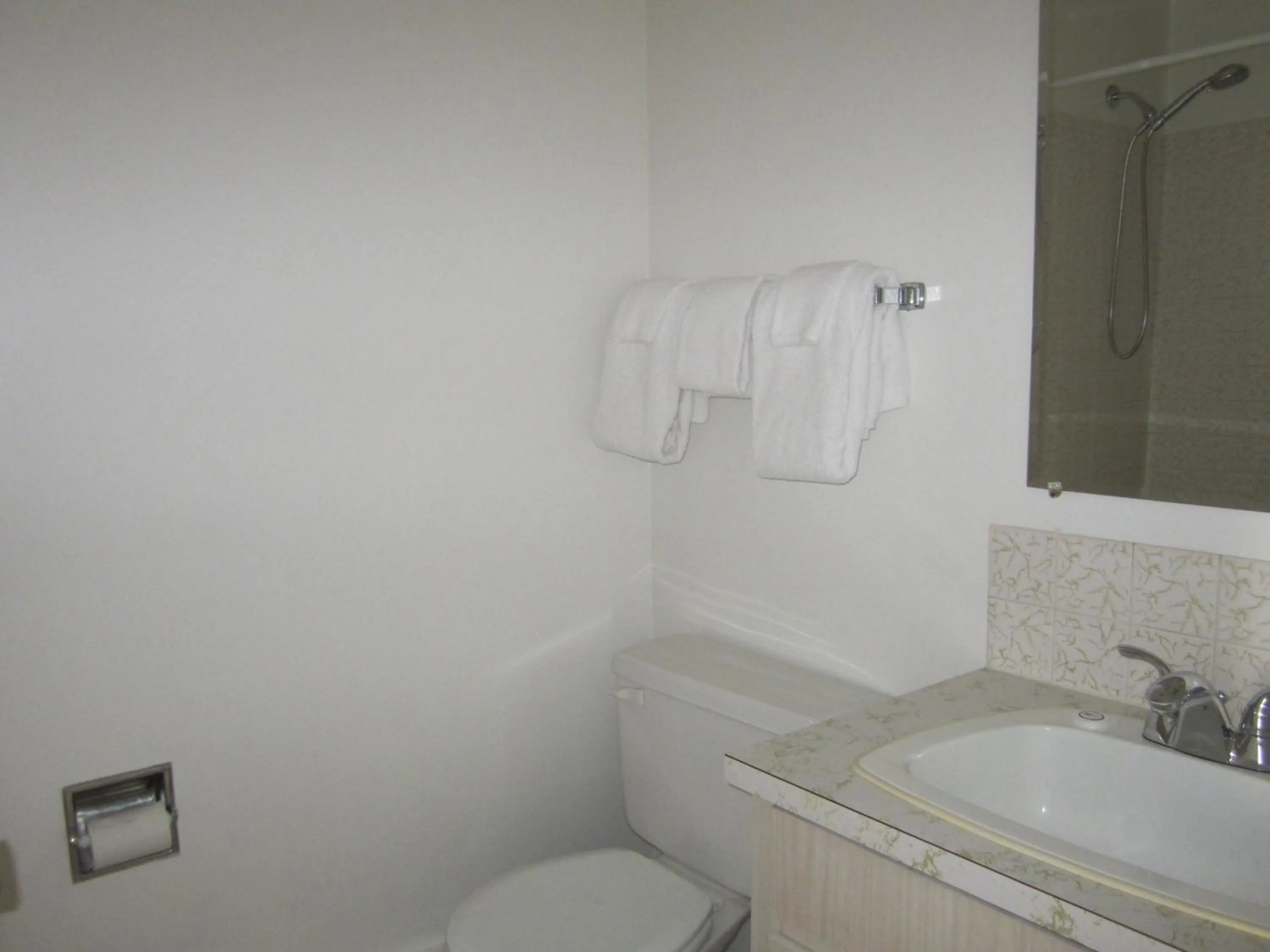 Bathroom in Schell Motel