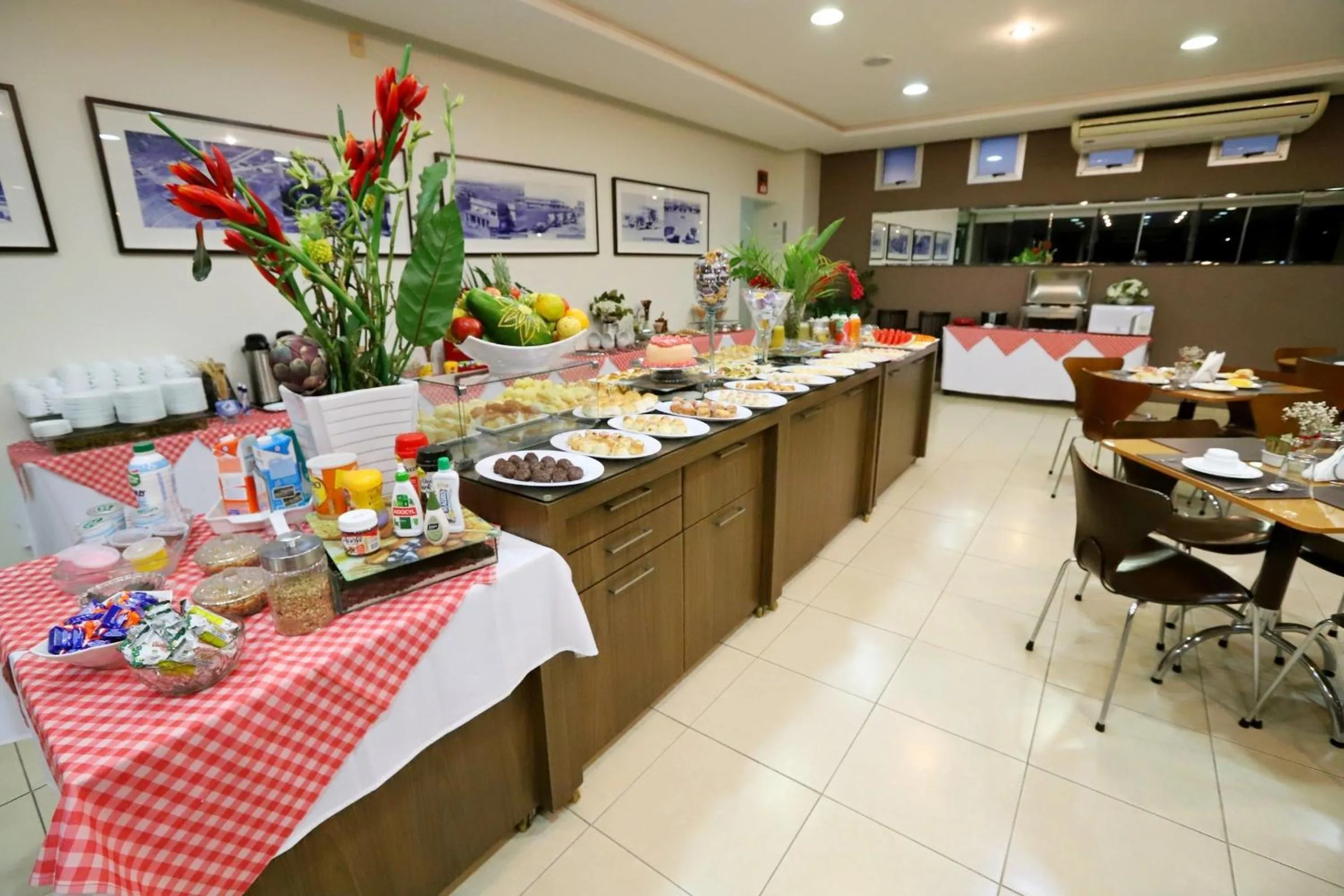 Restaurant/places to eat in Hotel Maione