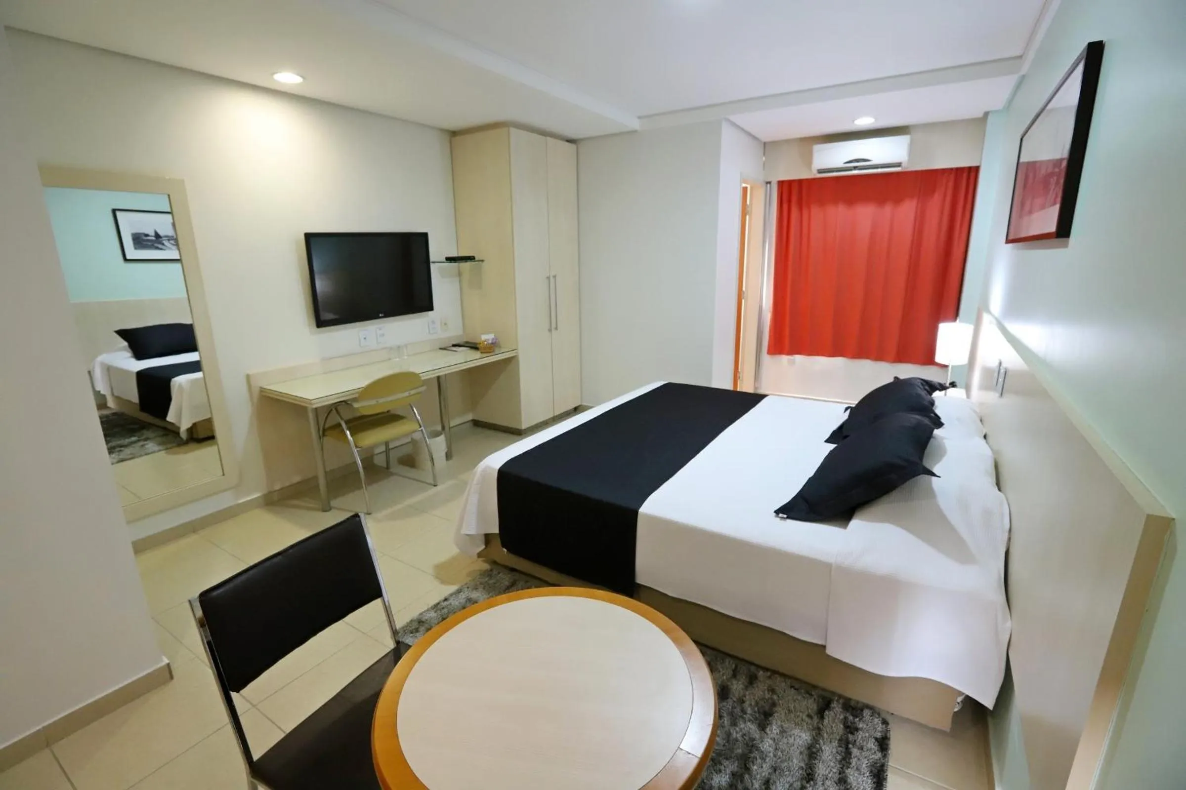 TV and multimedia, Bed in Hotel Maione