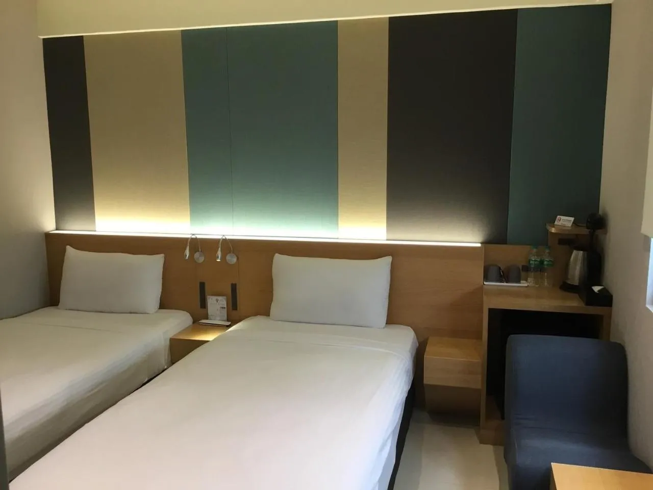 Bed in Fu Kuang Hotel