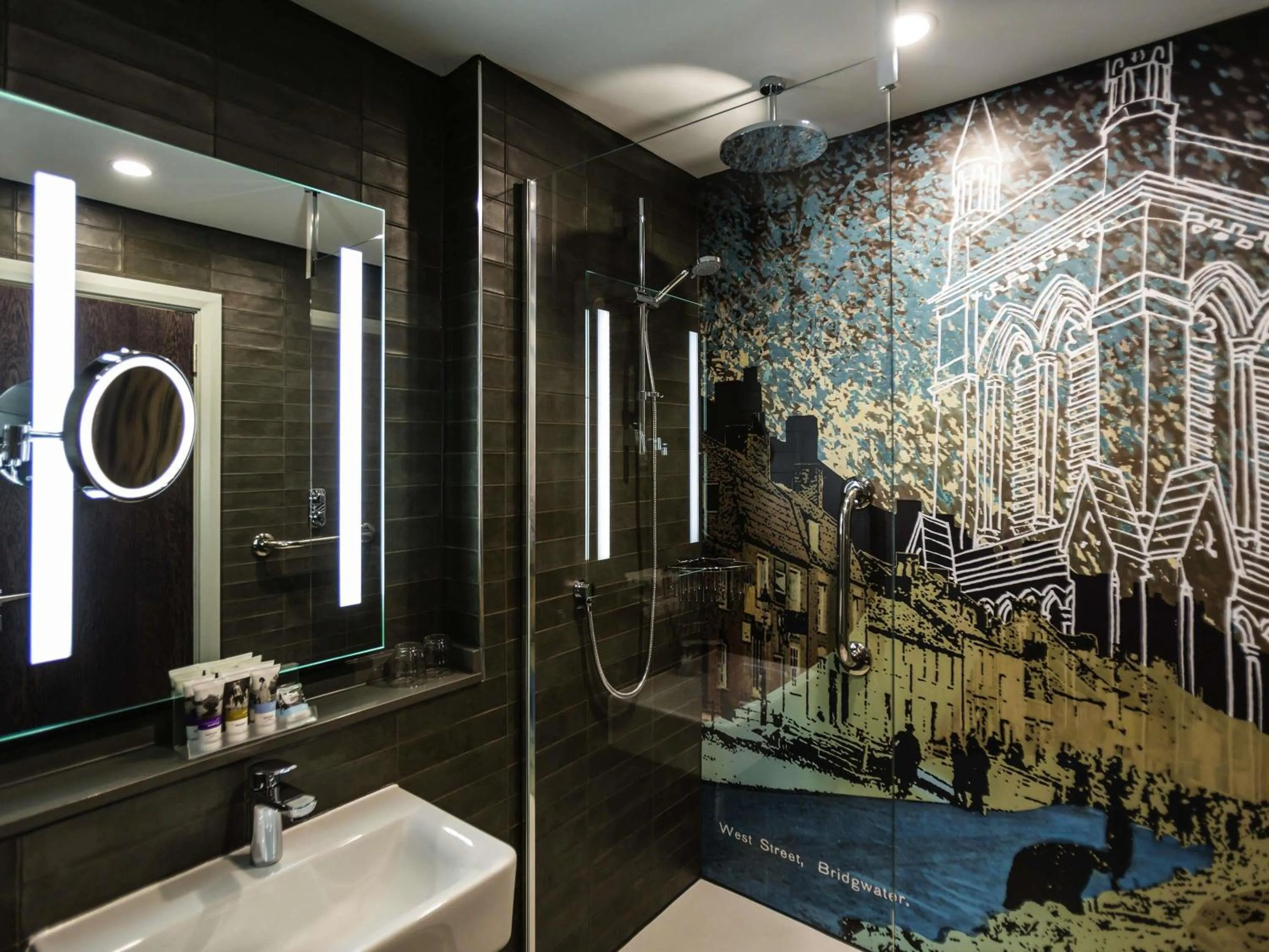 Bedroom in Mercure Bridgwater