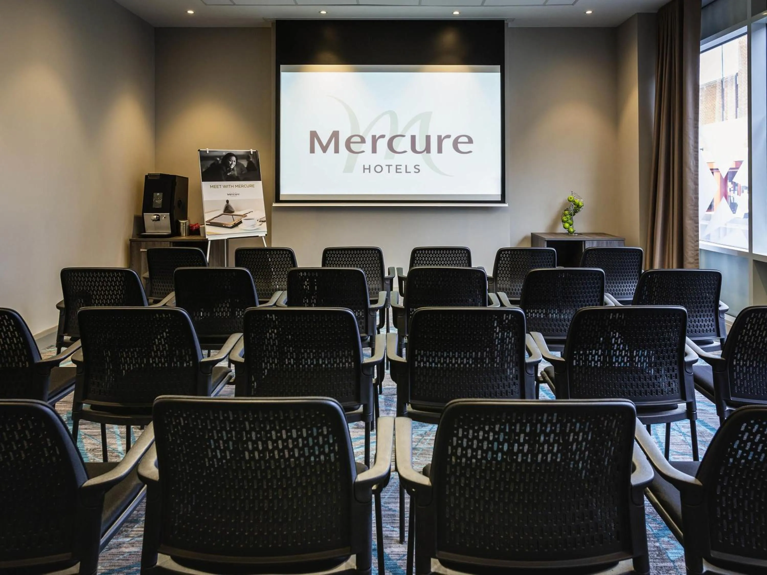 Meeting/conference room in Mercure Bridgwater