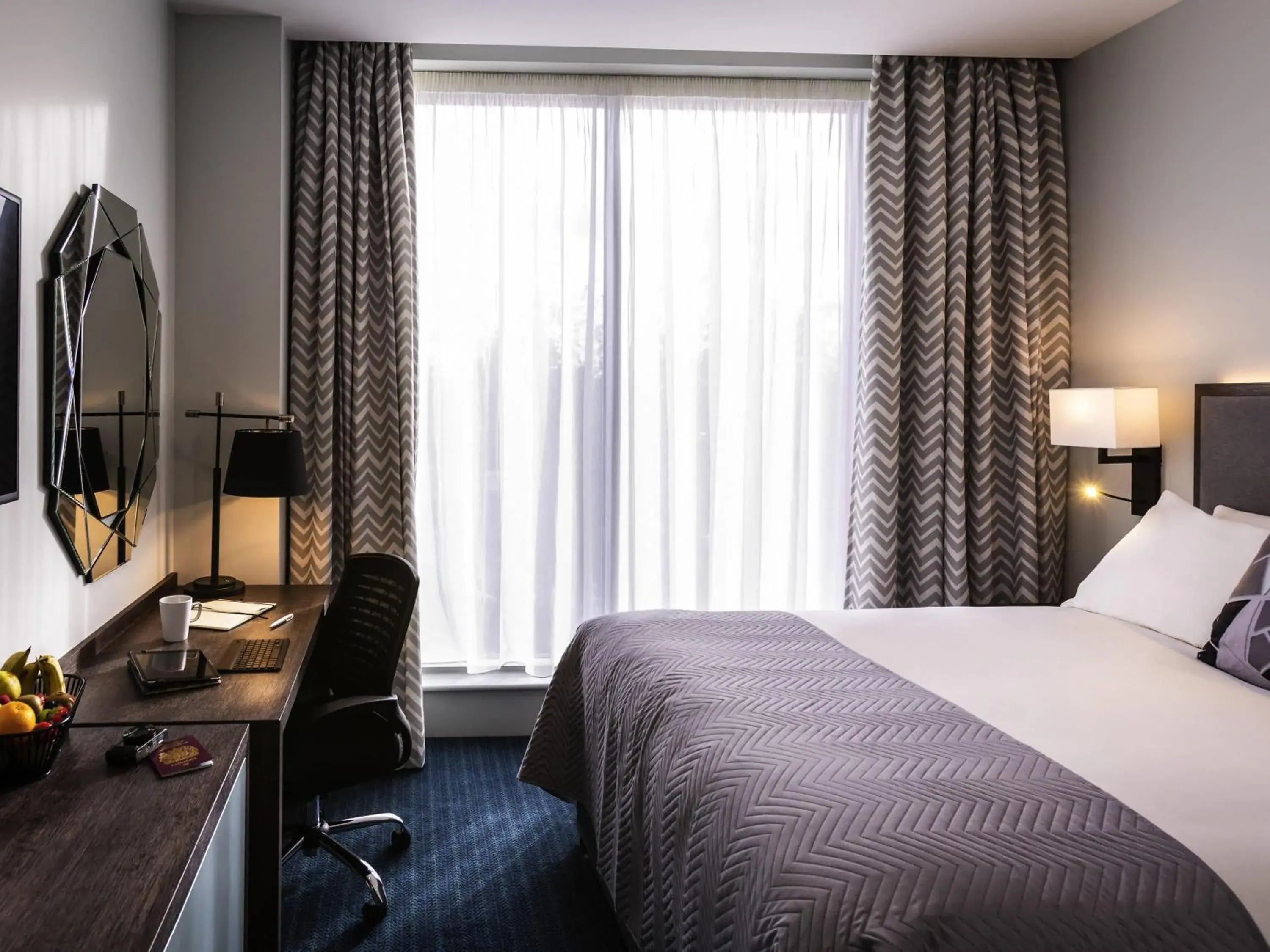 Superior King Room with Balcony in Mercure Bridgwater Superior King Room with Balcony in Mercure Bridgwater