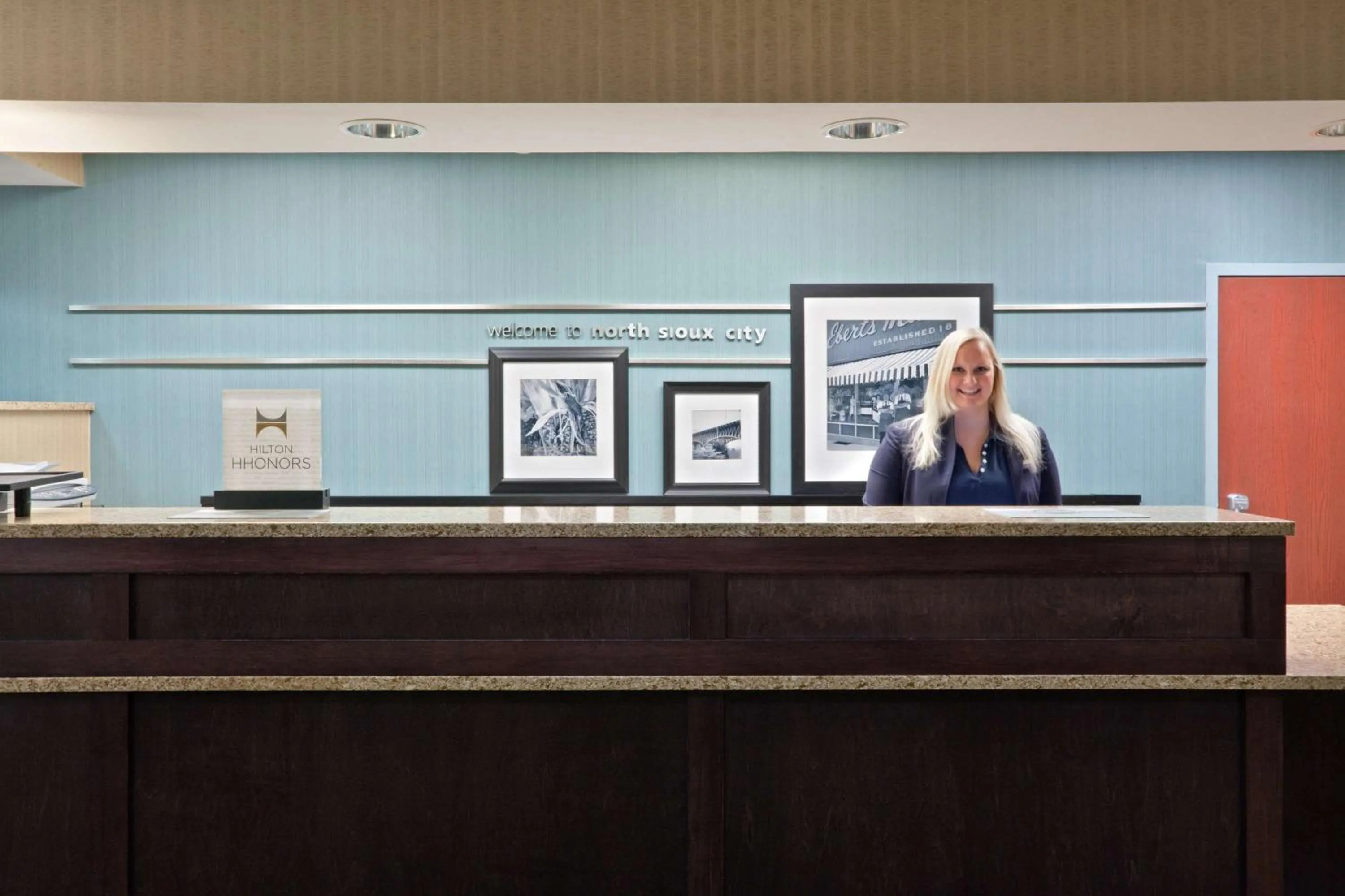 Lobby or reception in Hampton Inn North Sioux City
