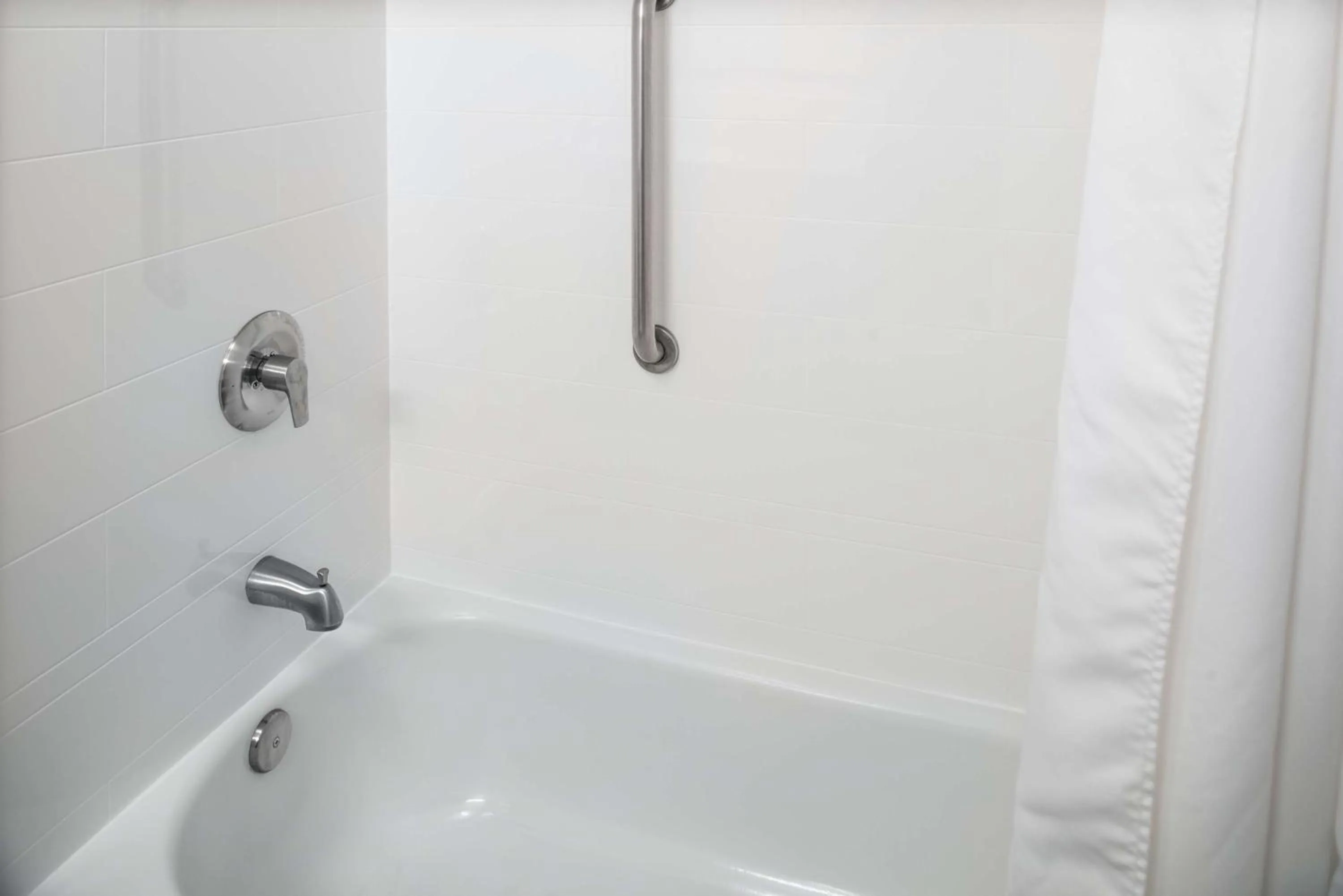 Bathroom in Hampton Inn North Sioux City