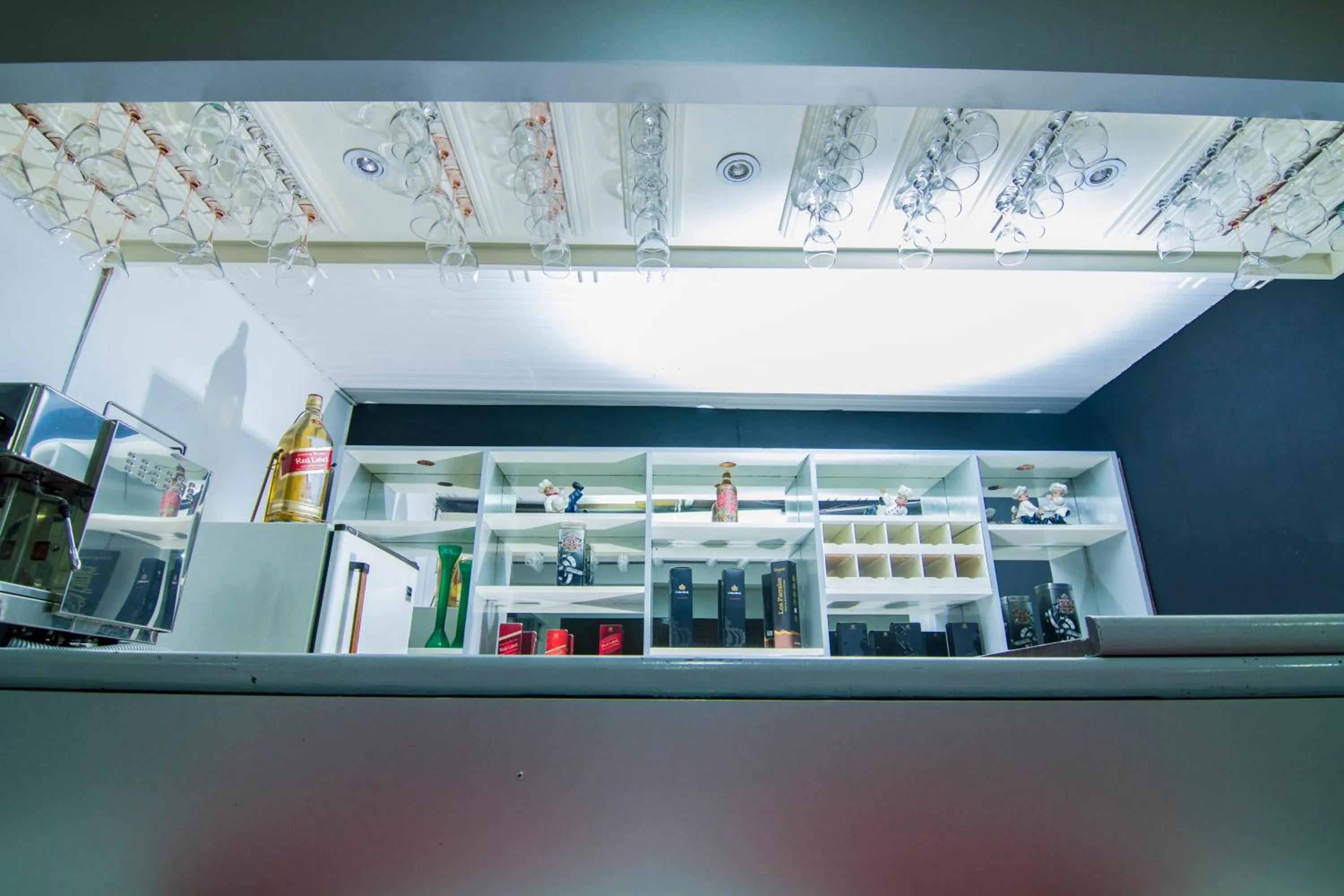 Restaurant/places to eat in Hotel Regina