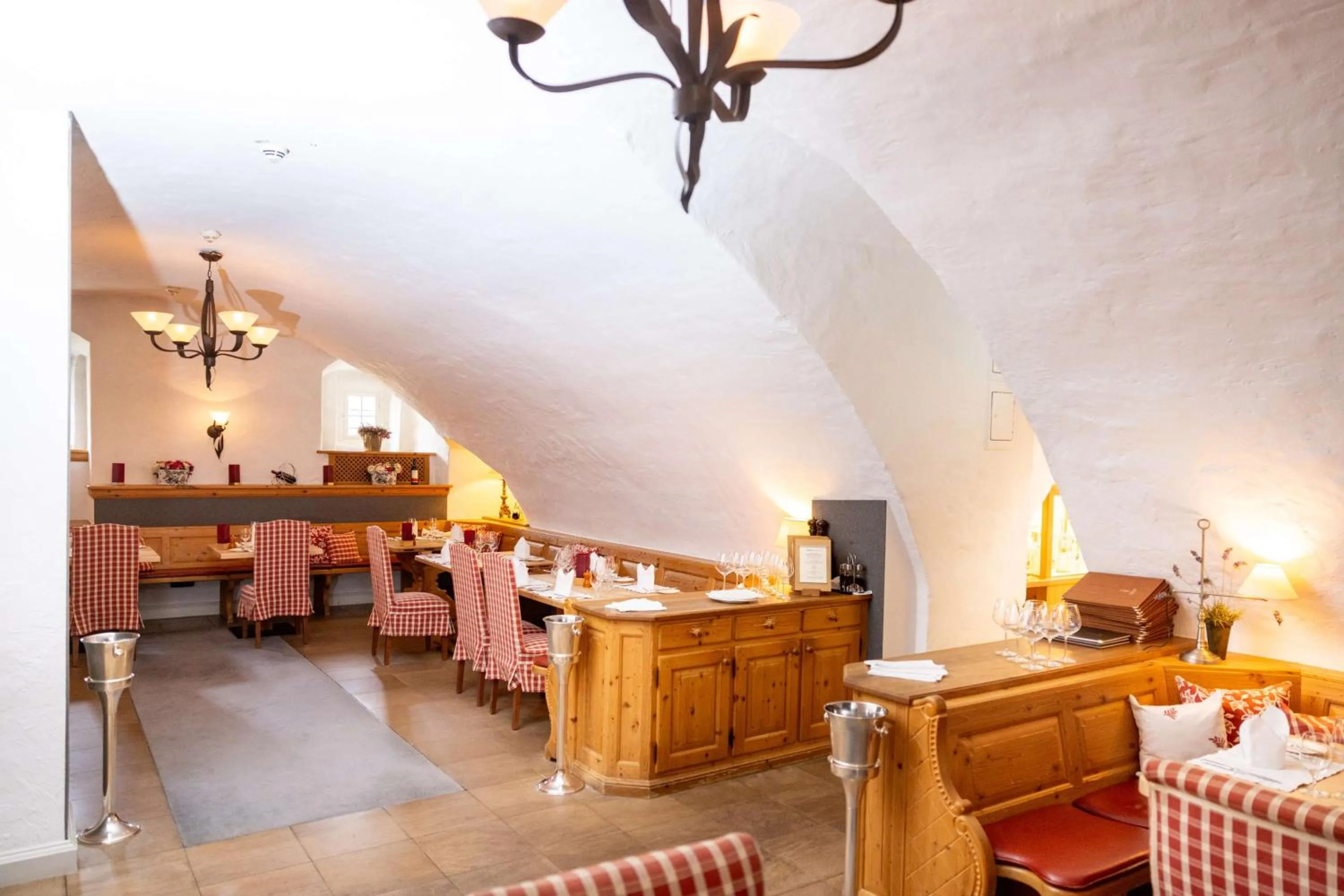 Restaurant/places to eat in Schlosshotel Münchhausen