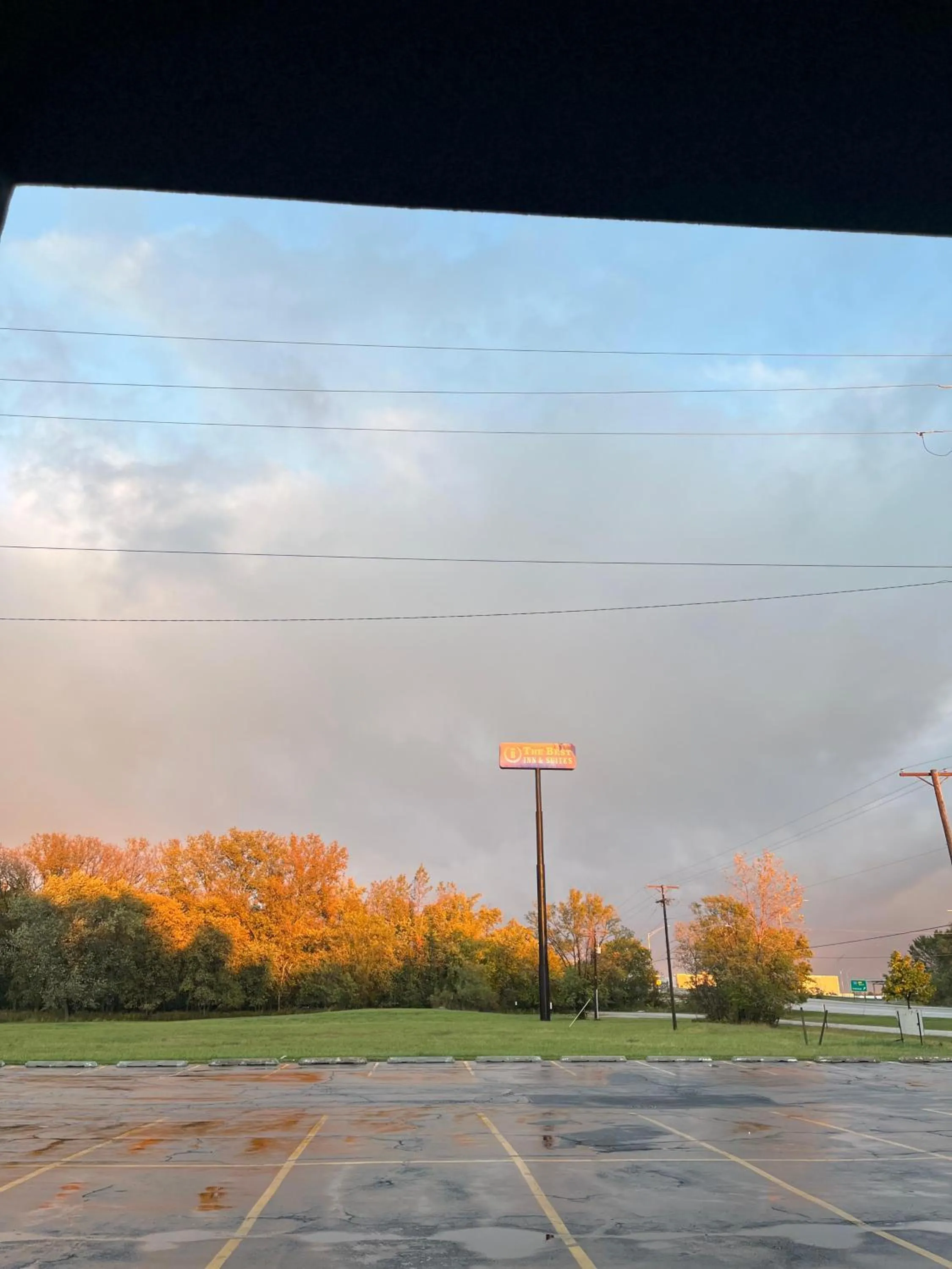 The Best Inn & Suites