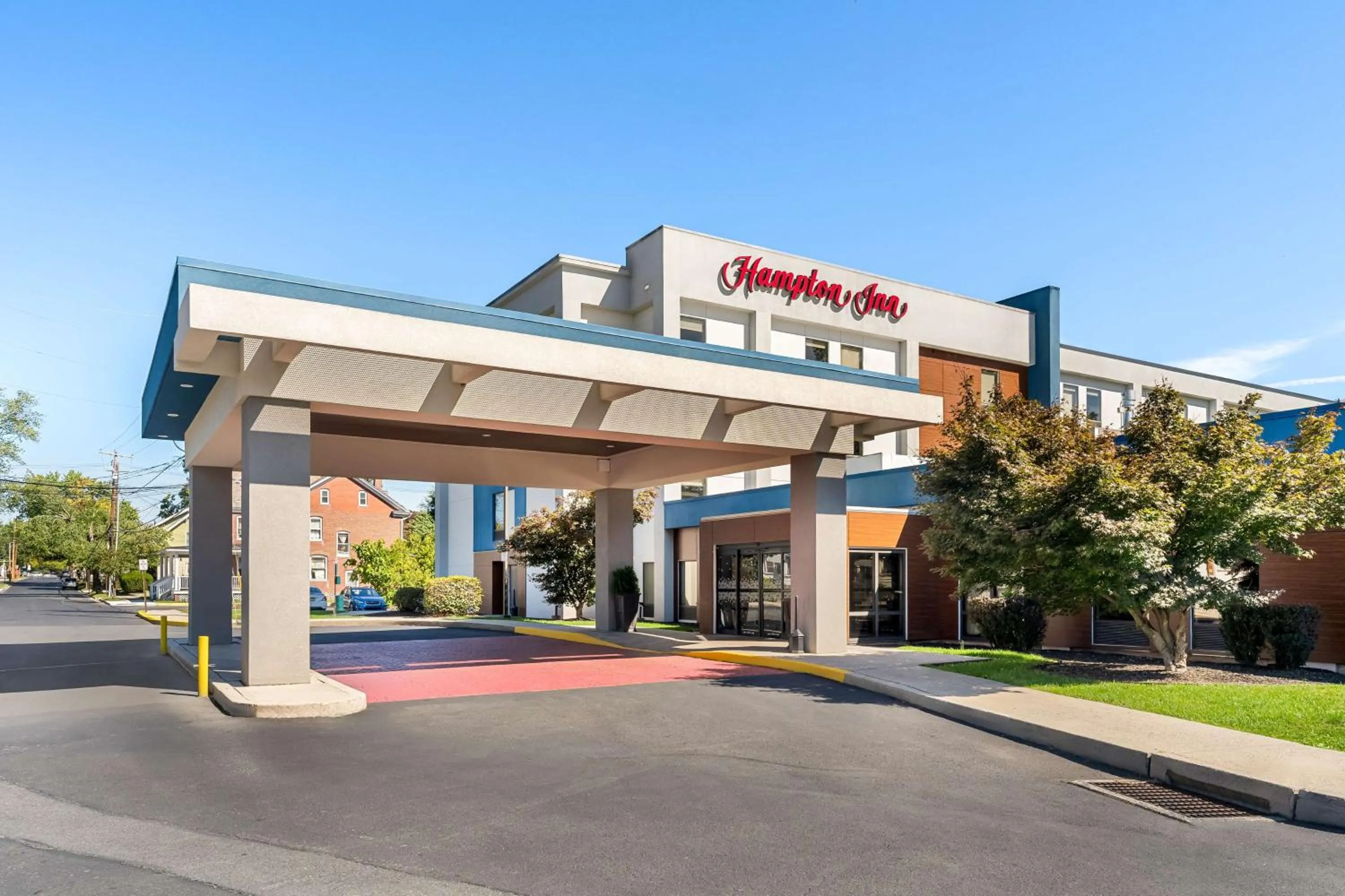 Property building in Hampton Inn Stroudsburg Poconos