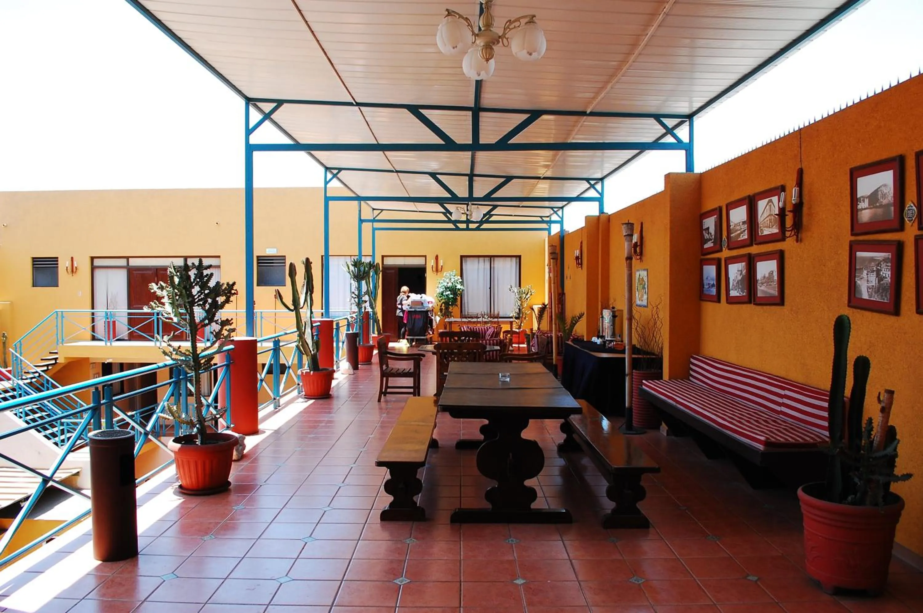 Day in Hotel Americano