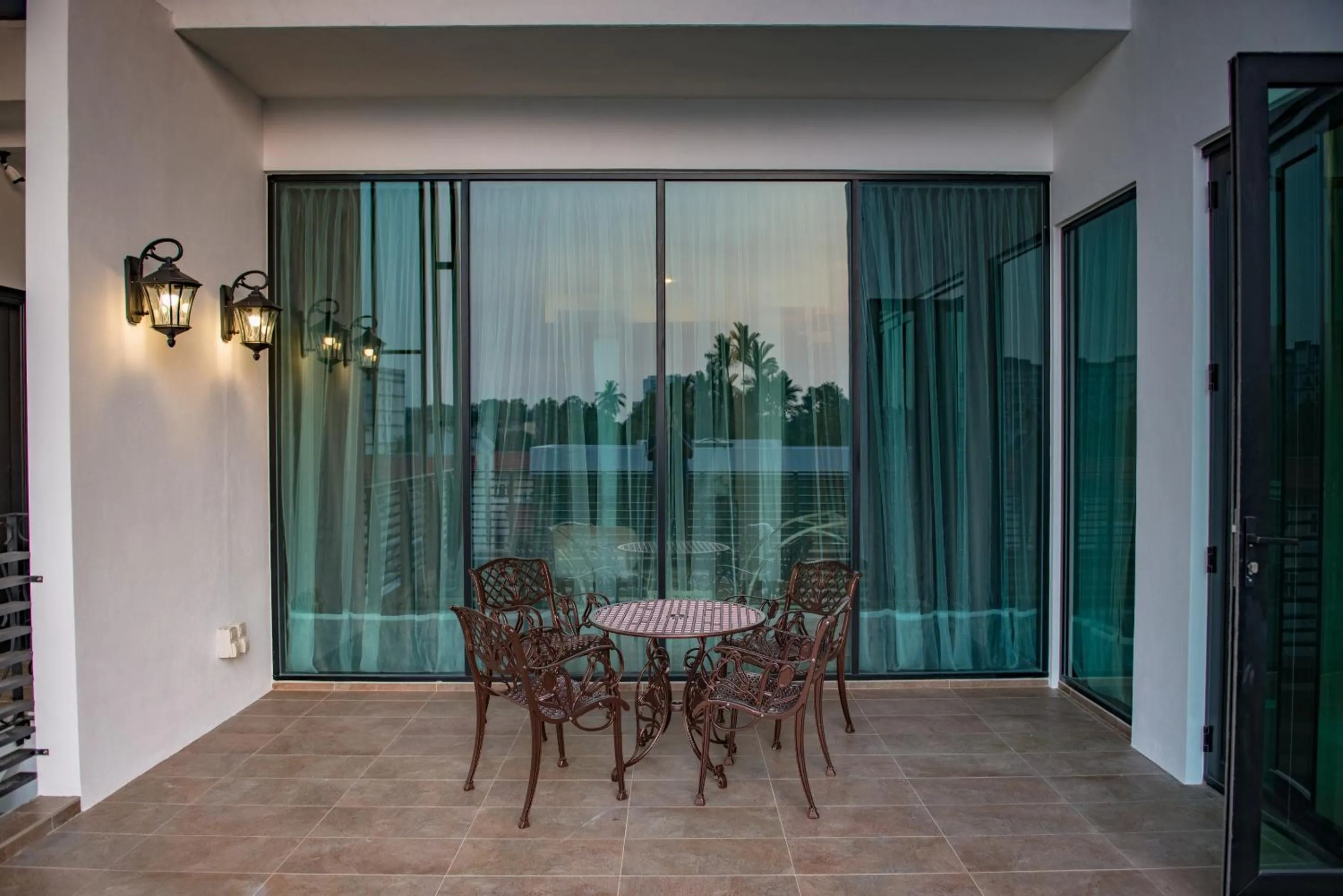 Hermitage Boutique House