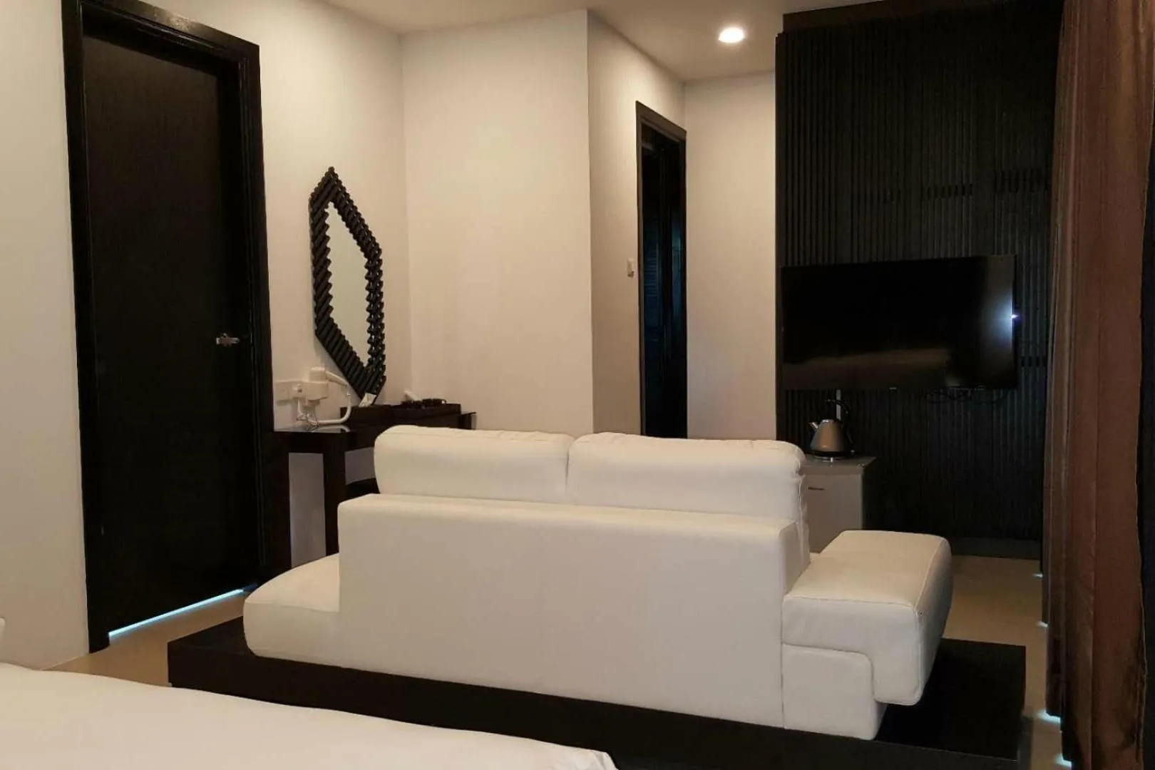 Hermitage Boutique House