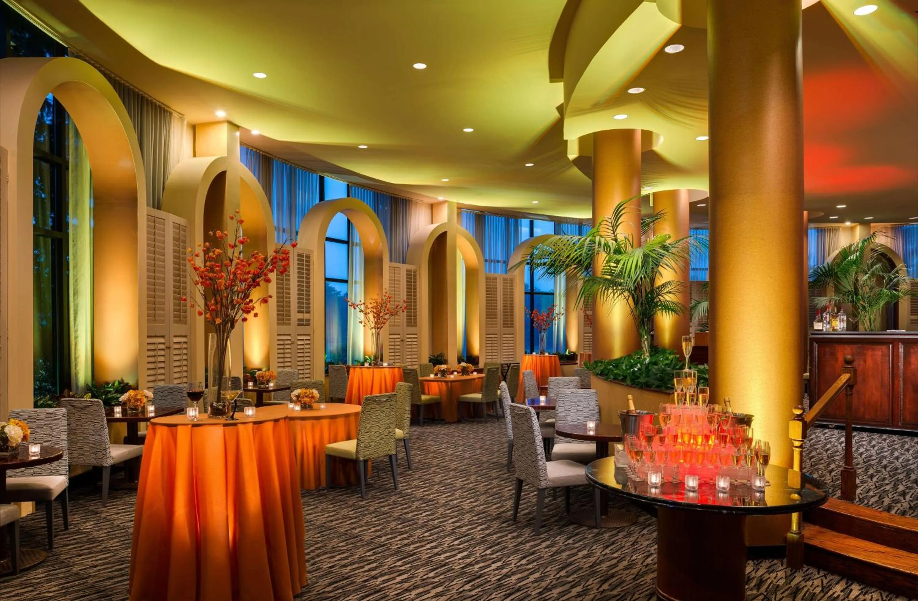 Restaurant/places to eat in Hilton Washington Dulles Airport