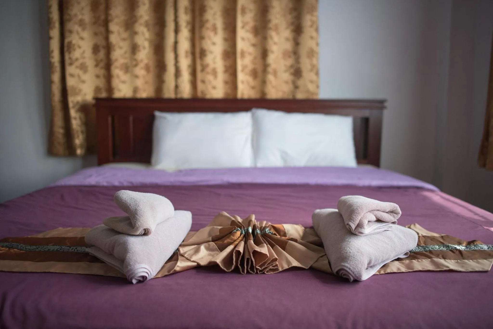 Bed in Mountain View House