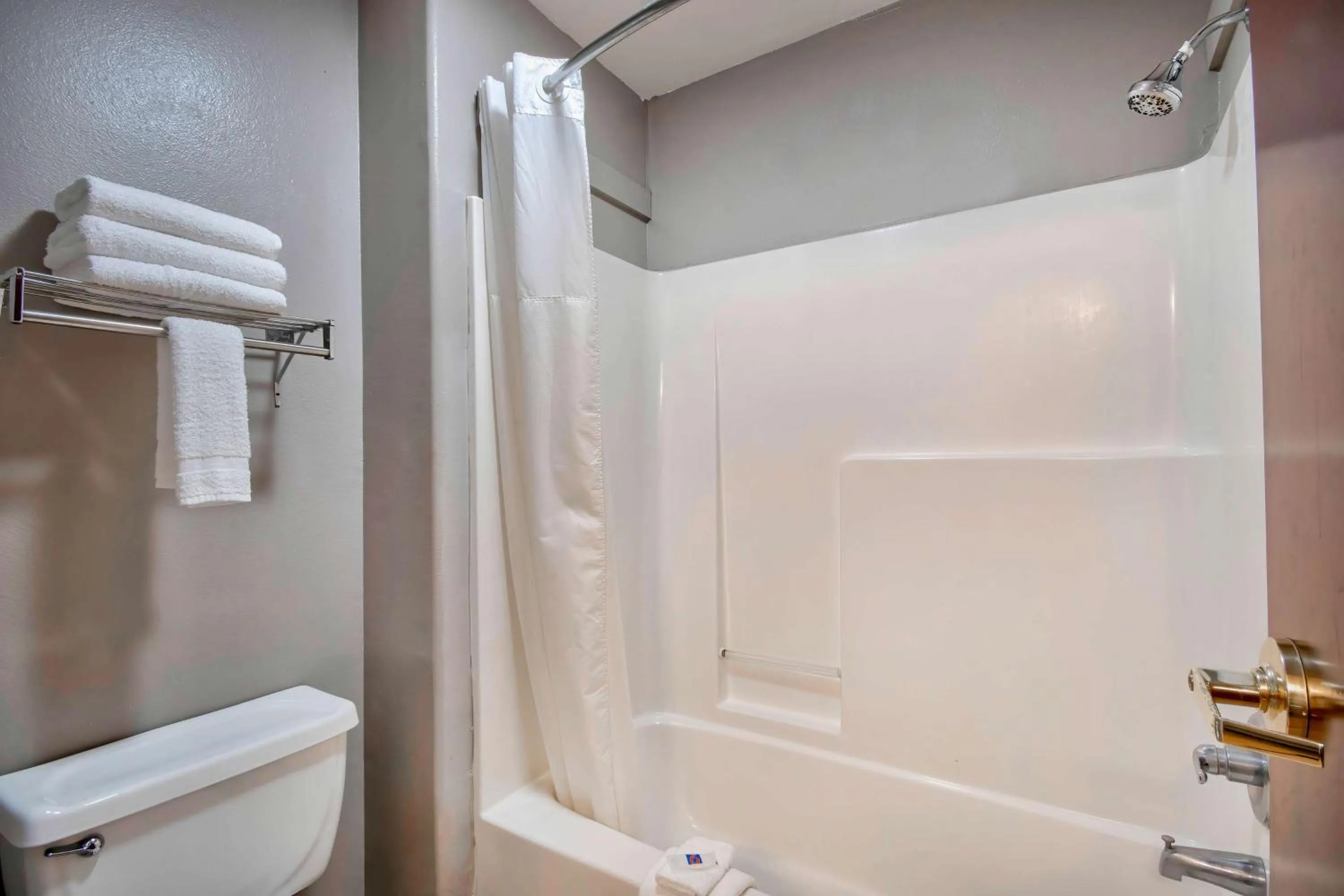 Bathroom in Motel 6-Abbeville, LA