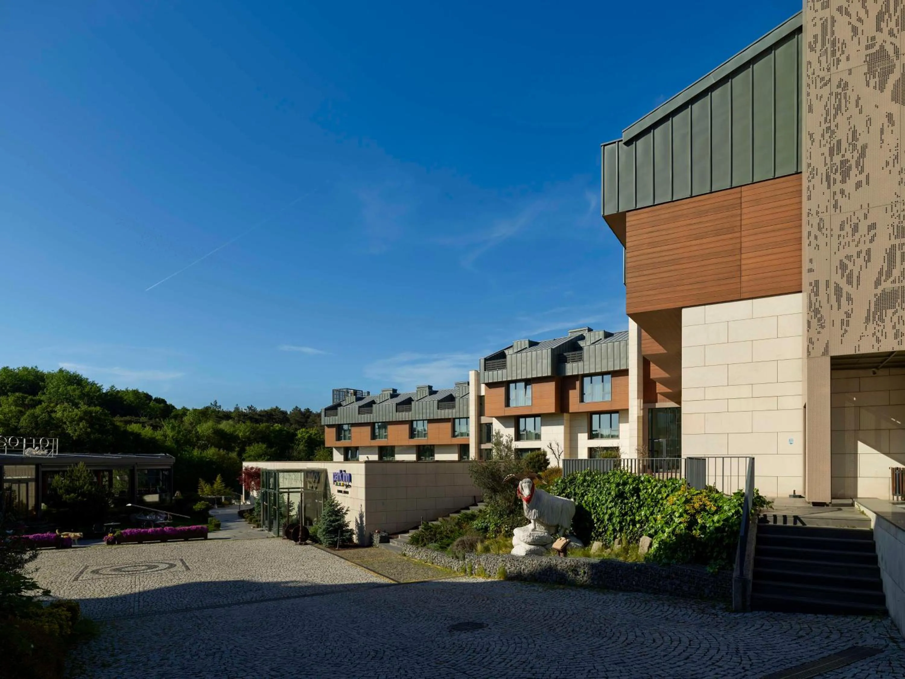 Property building in Park Inn by Radisson Istanbul Airport Odayeri