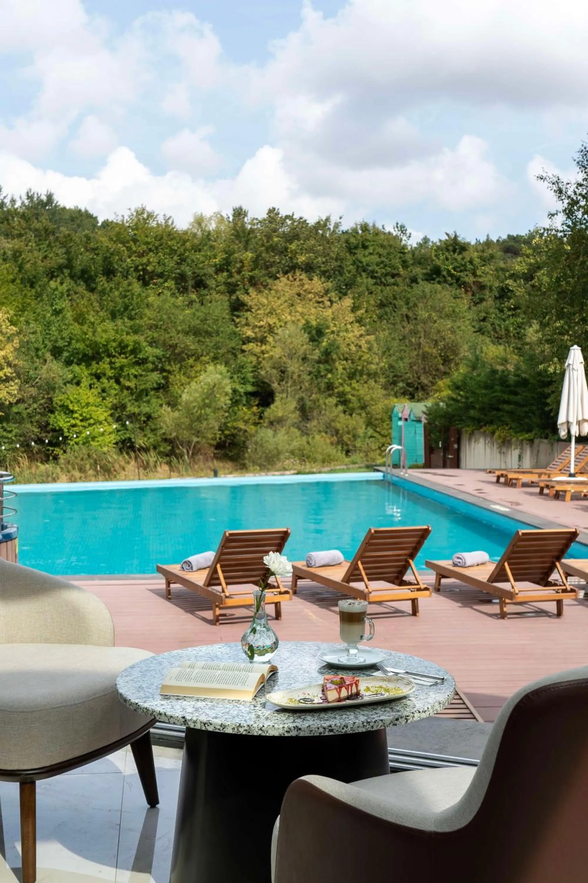 Pool view in Park Inn by Radisson Istanbul Airport Odayeri