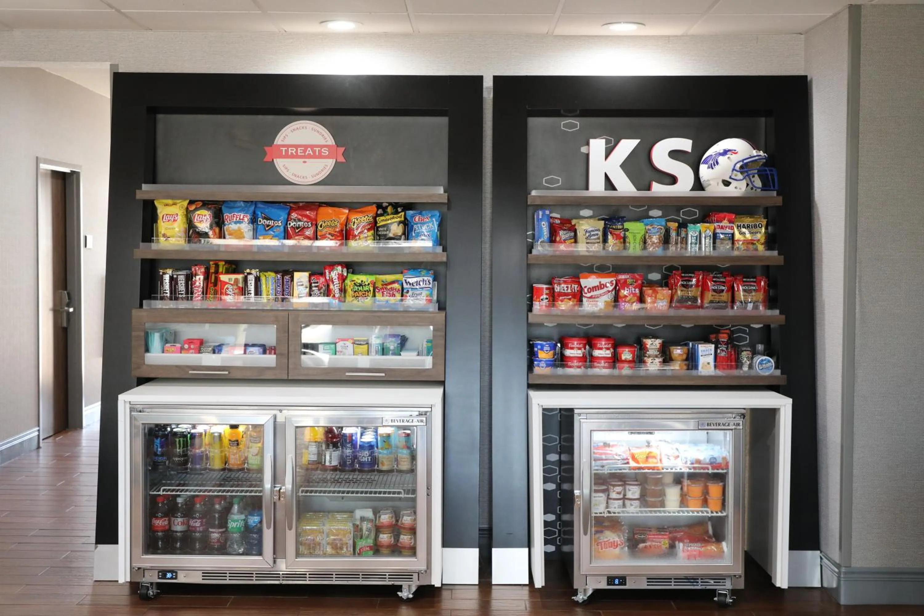 On-site shops in Hampton Inn Hutchinson