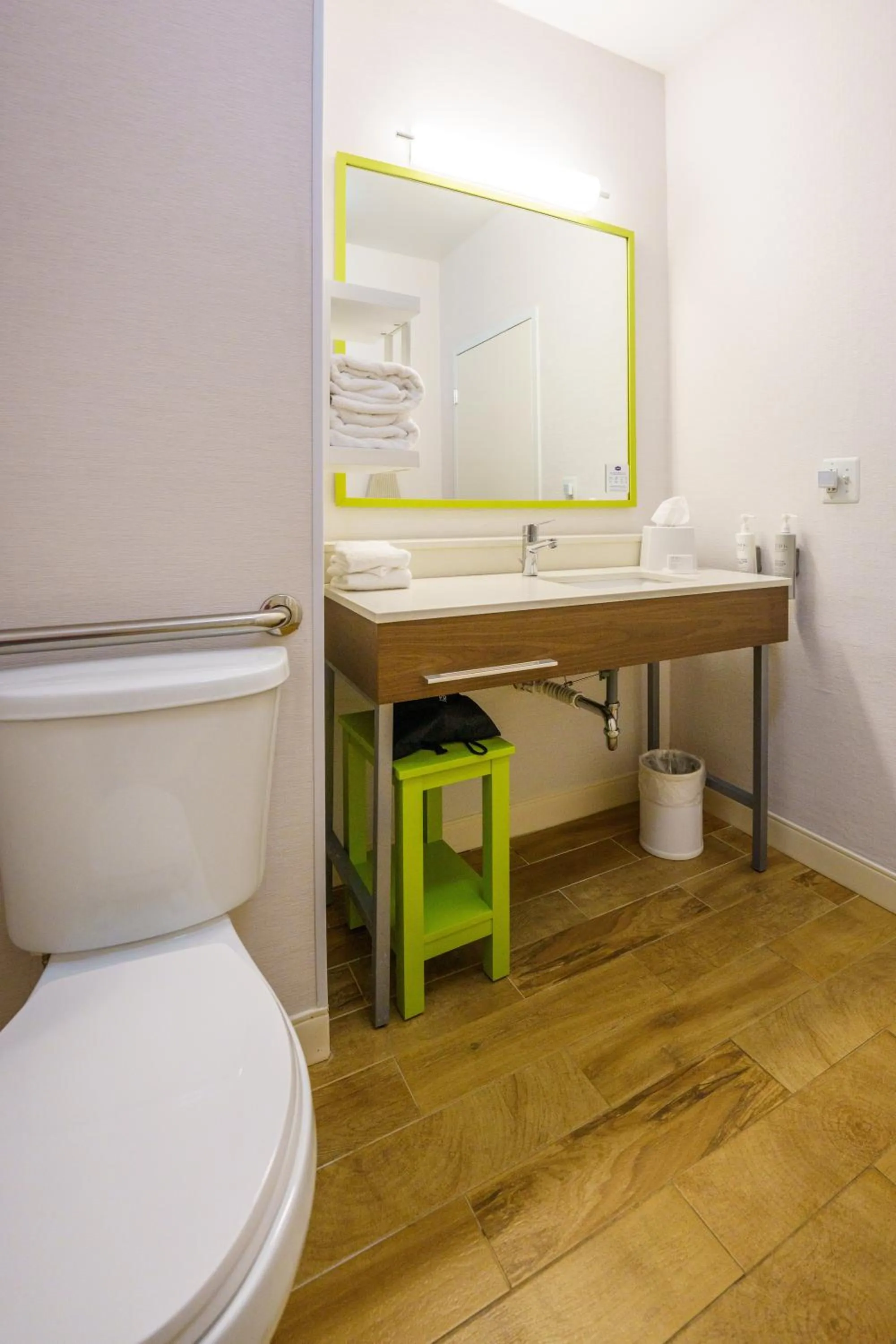 Bathroom in Hampton Inn Hutchinson