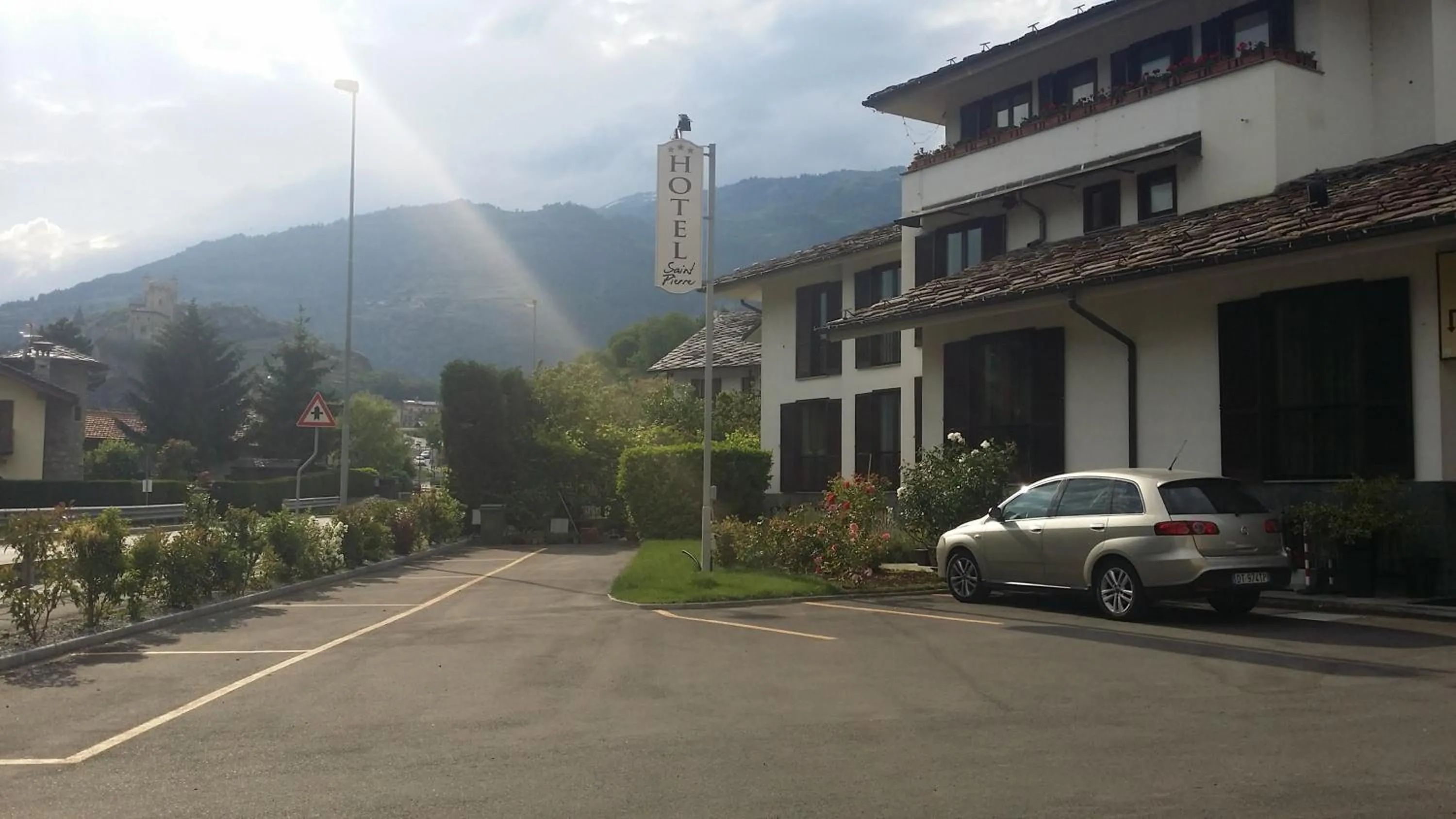 Facade/entrance in Hotel Saint Pierre